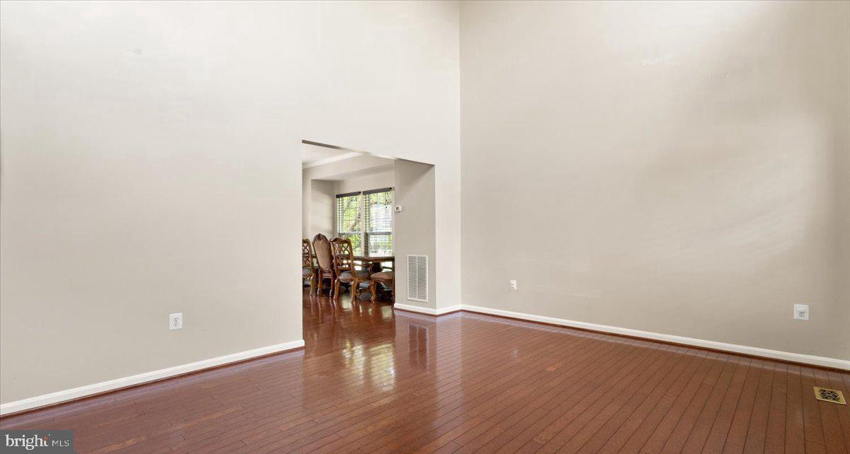 SAYBROOKE - Residential Lease