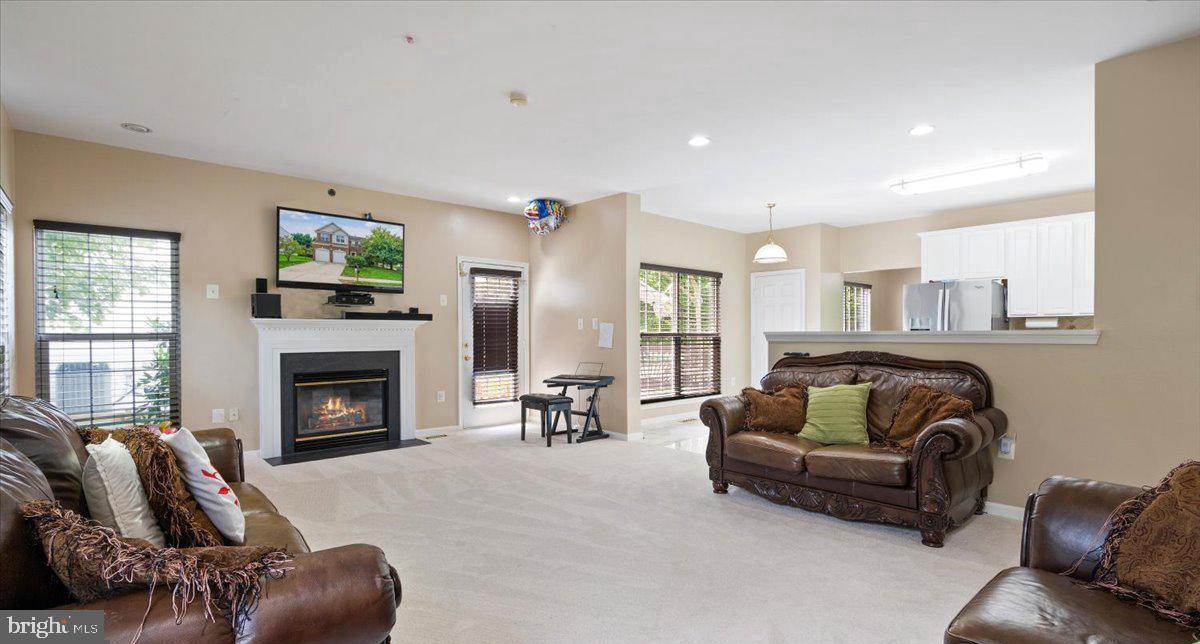 SAYBROOKE - Residential Lease