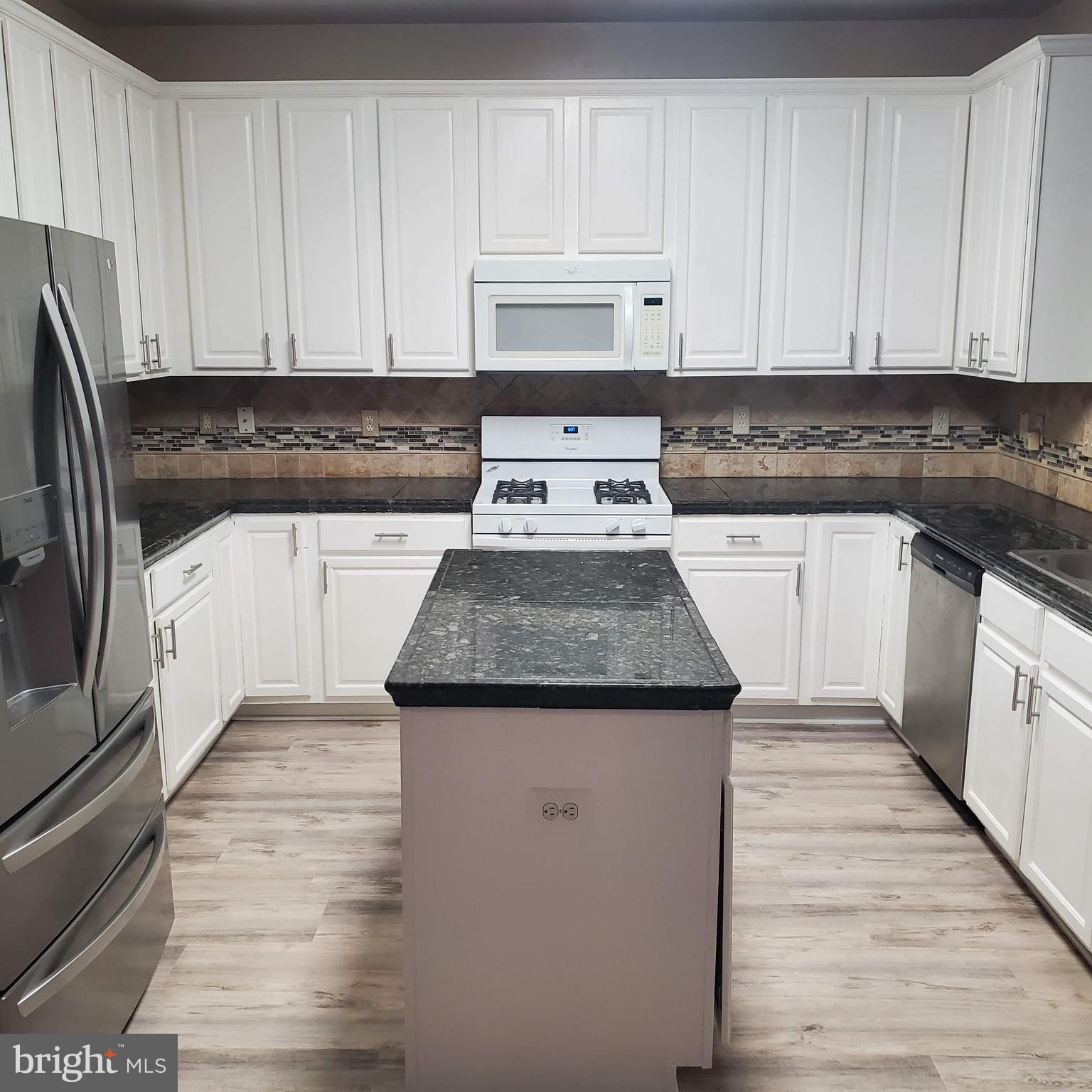 SAYBROOKE - Residential Lease