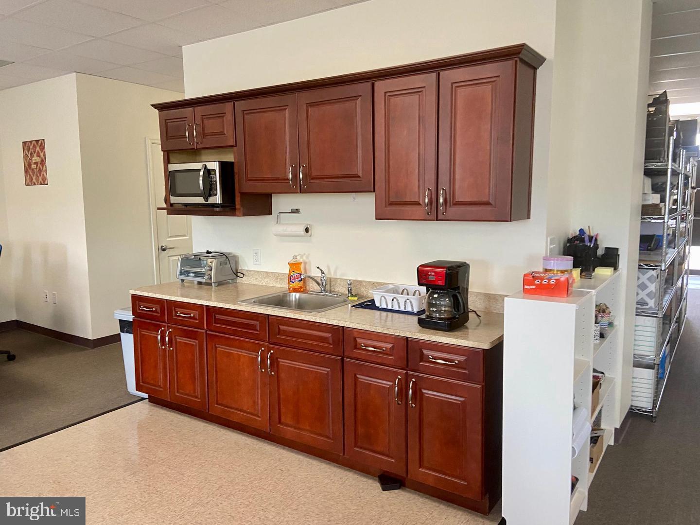 240 AIRPORT ROAD 2