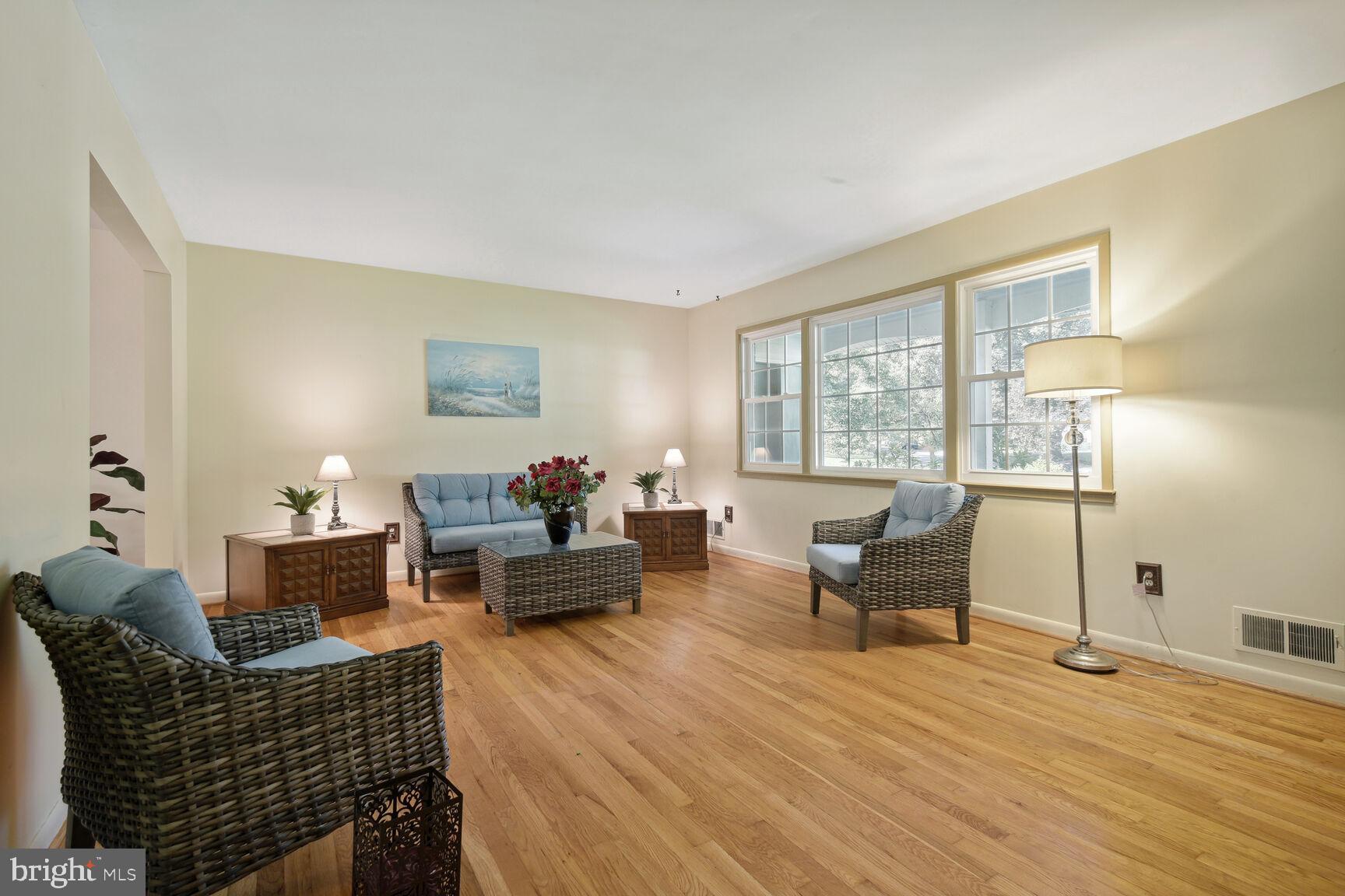 ROCK CREEK MANOR - Residential