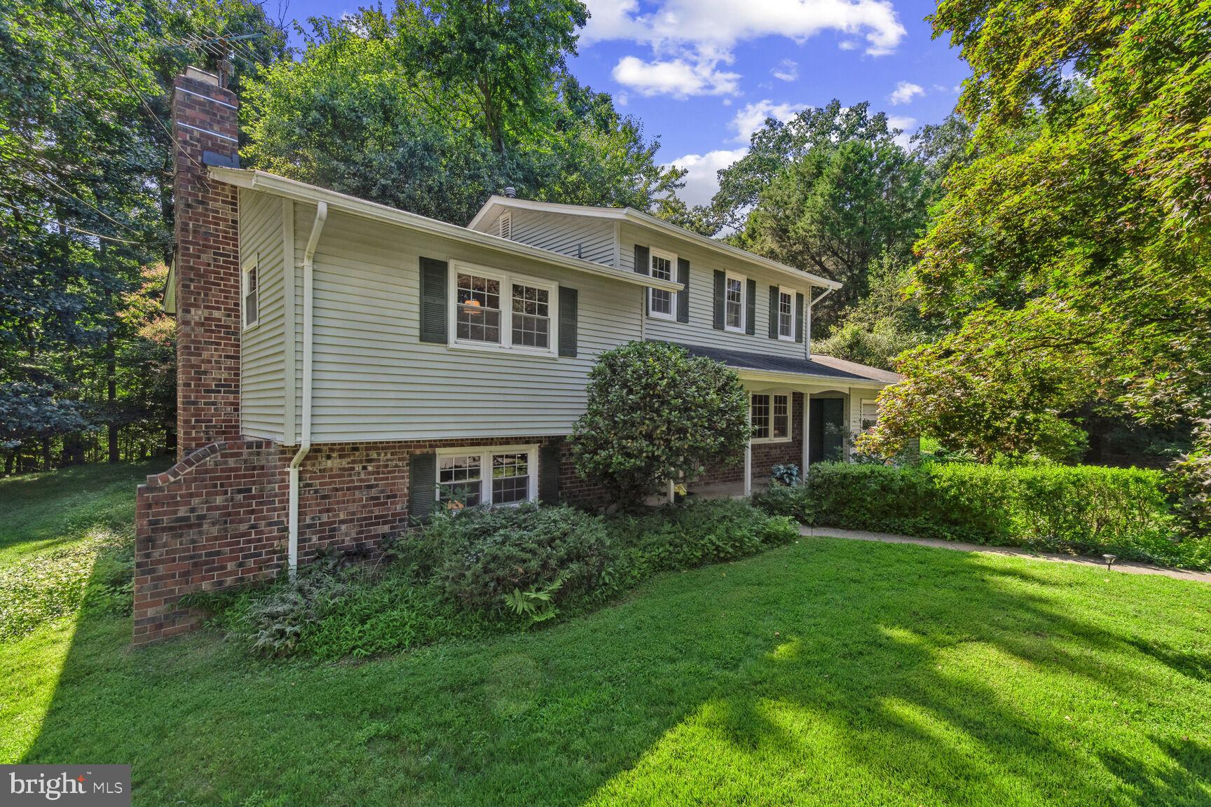 ROCK CREEK MANOR - Residential