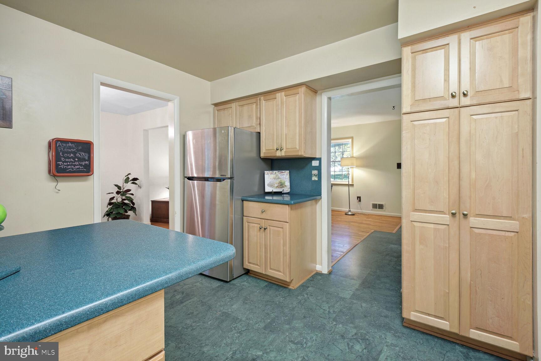 ROCK CREEK MANOR - Residential