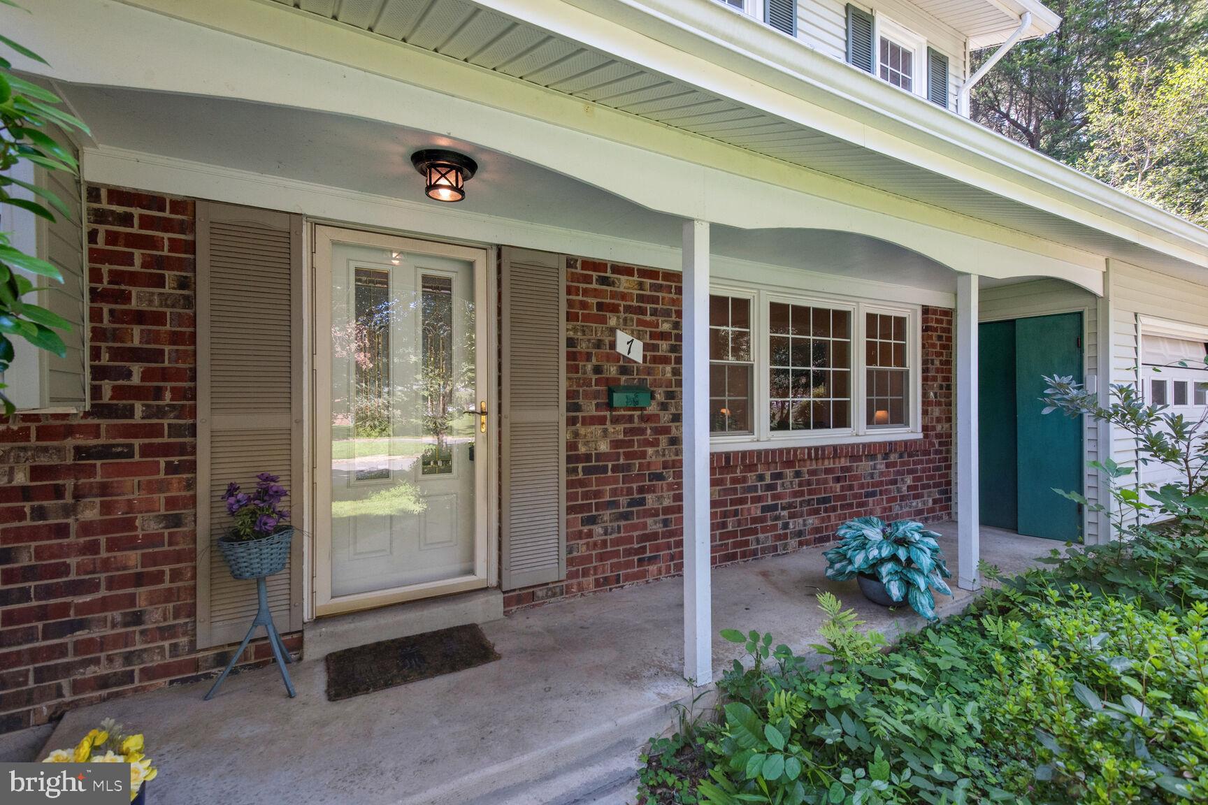 ROCK CREEK MANOR - Residential