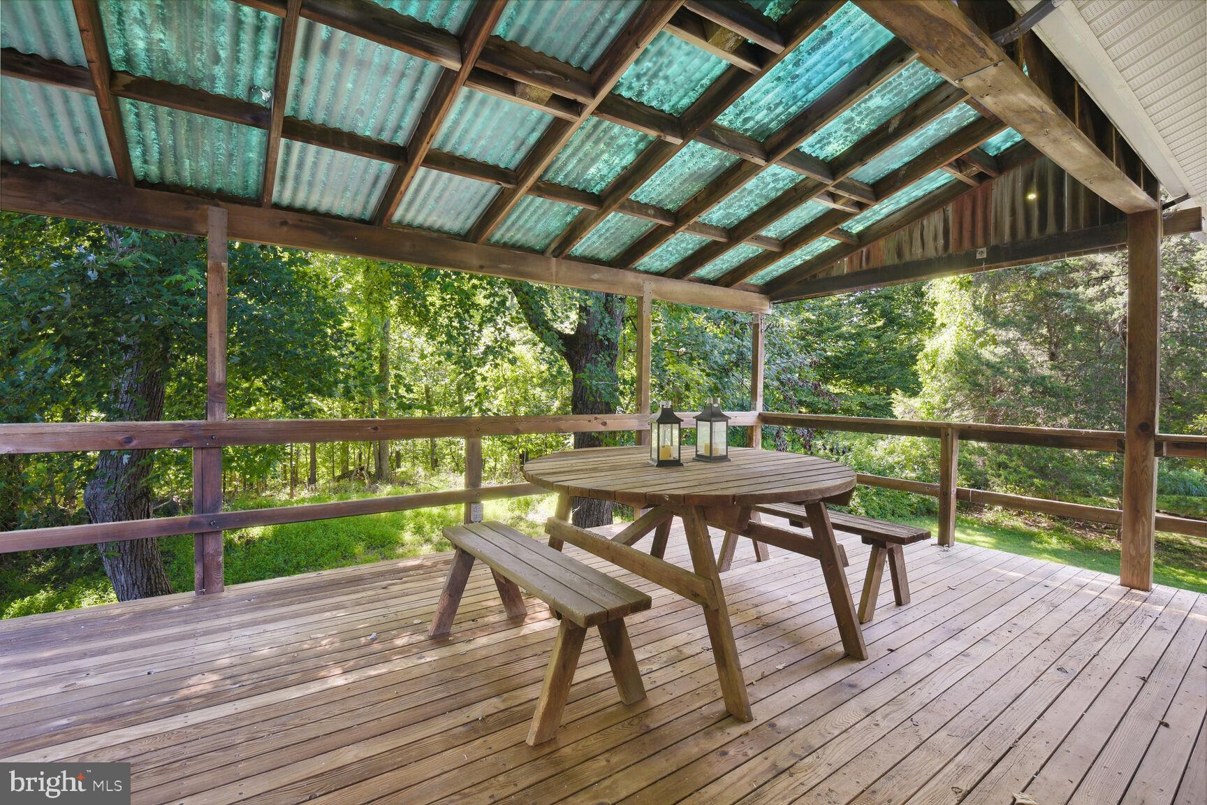 ROCK CREEK MANOR - Residential