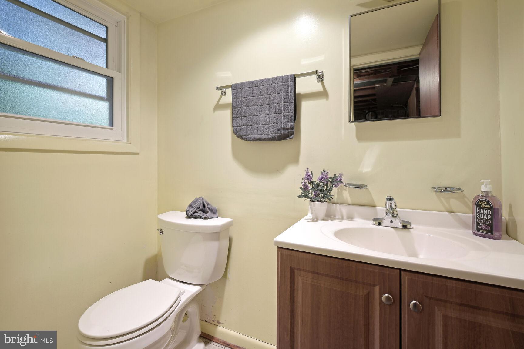 ROCK CREEK MANOR - Residential