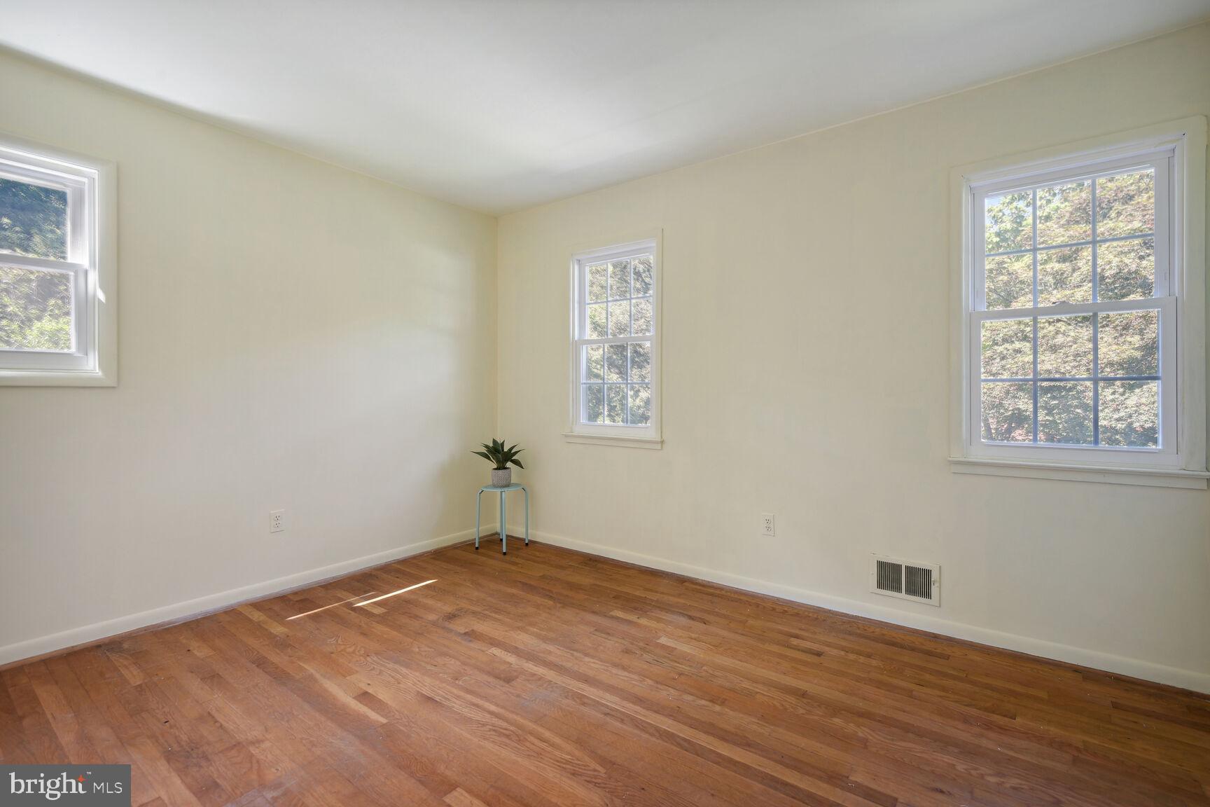 ROCK CREEK MANOR - Residential