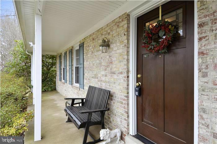 DERWOOD STATION - Residential Lease