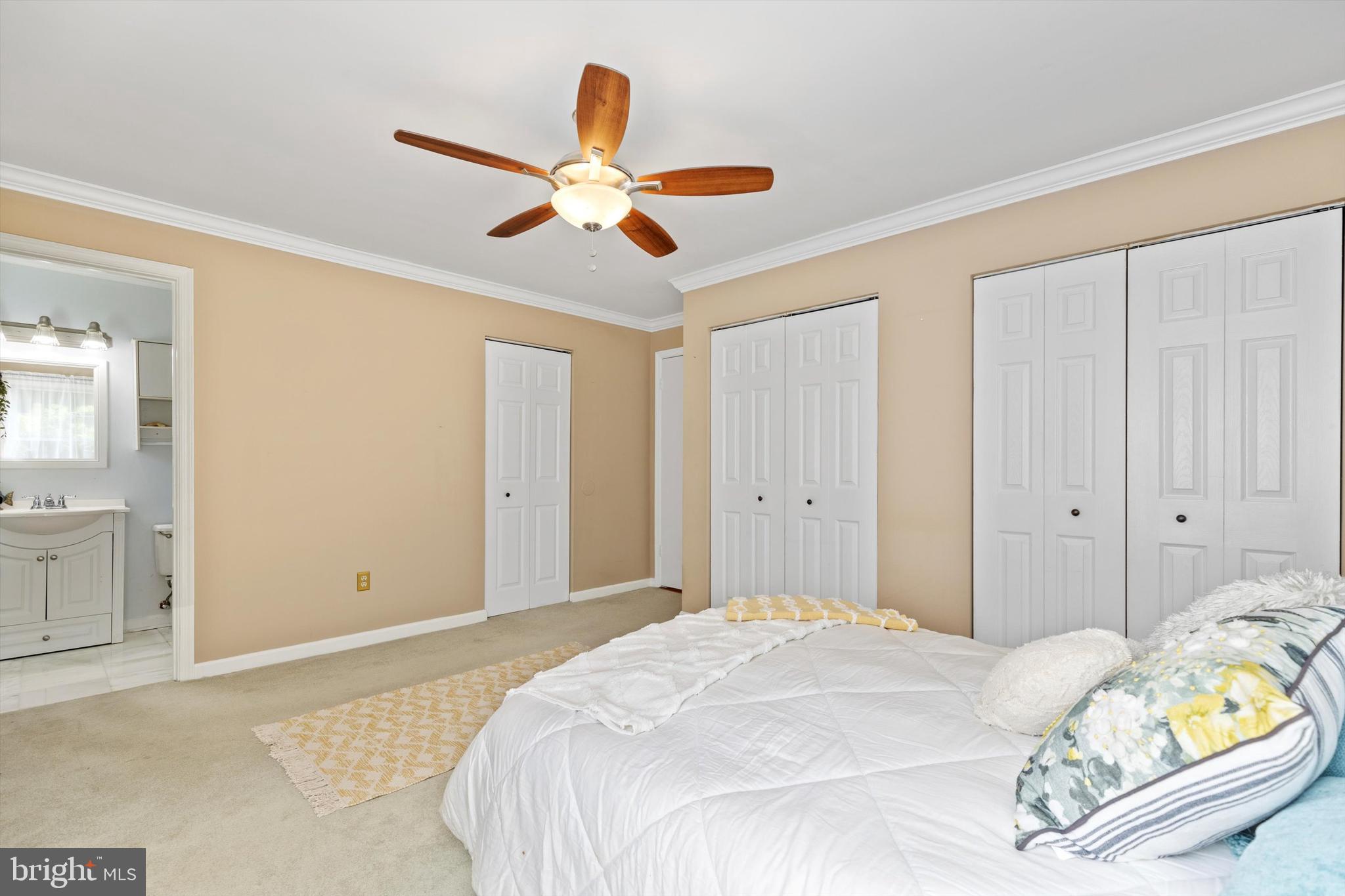 CROMWELL FOUNTAIN - Residential