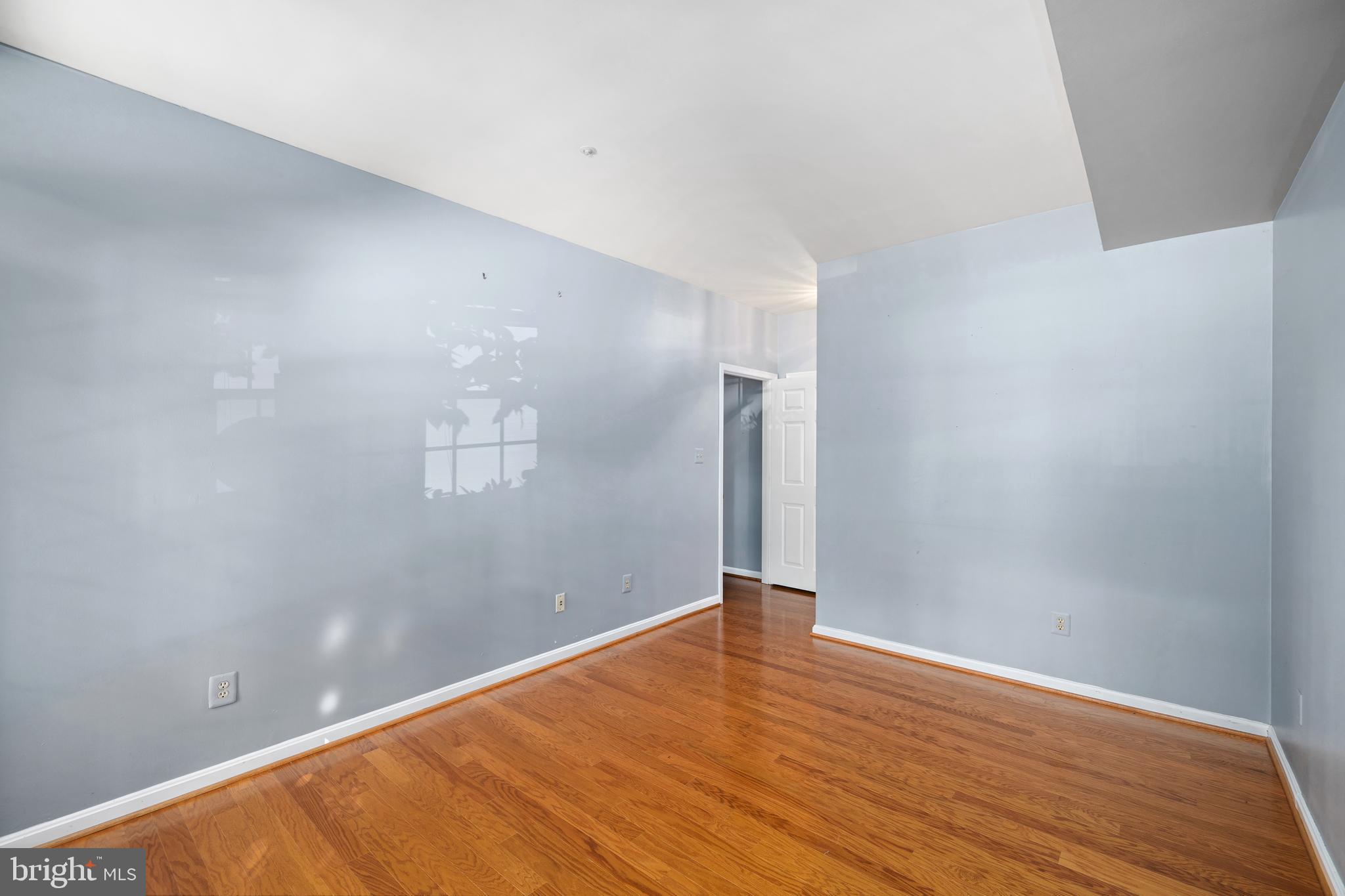 ETON SQUARE - Residential