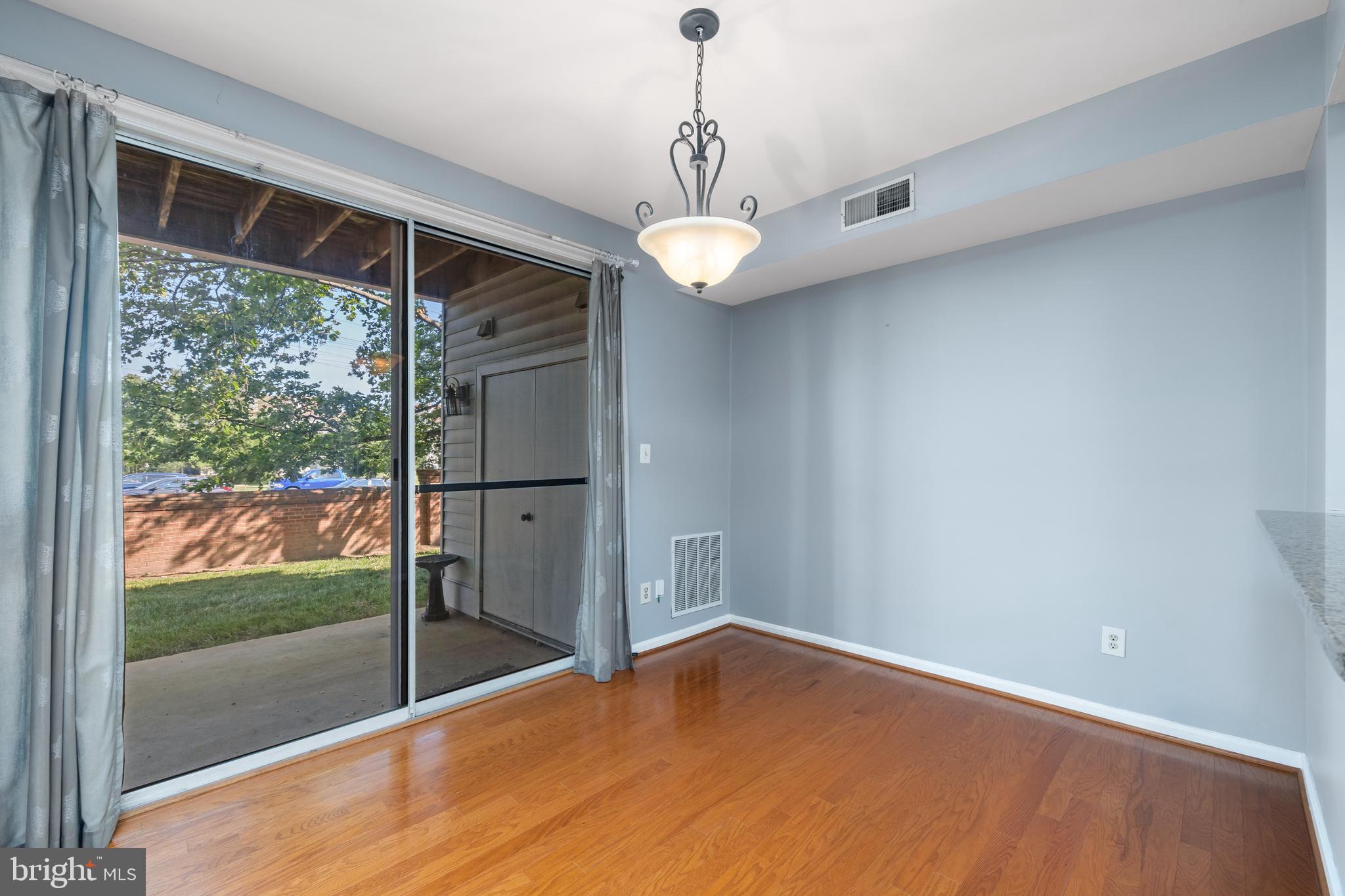 ETON SQUARE - Residential