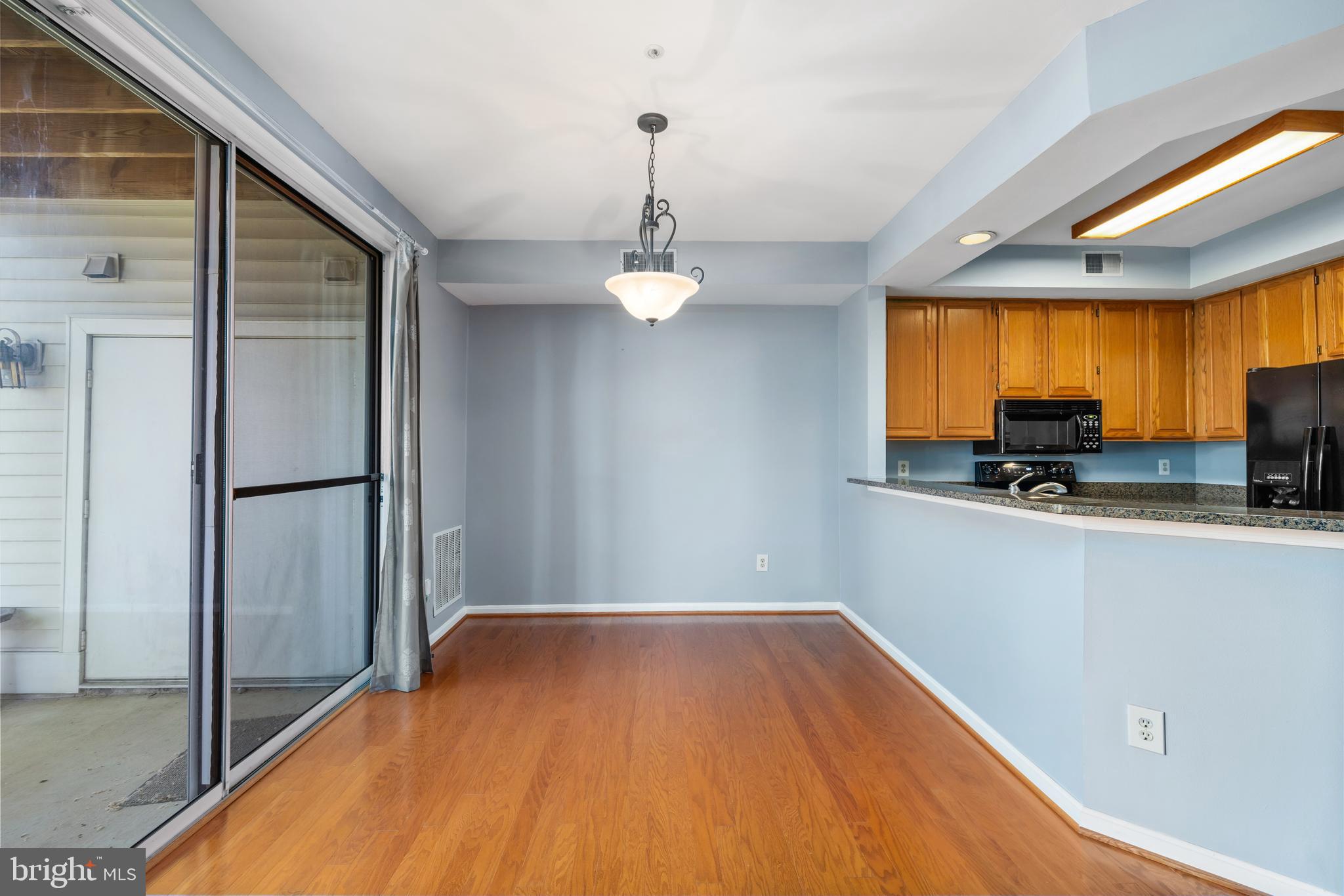 ETON SQUARE - Residential