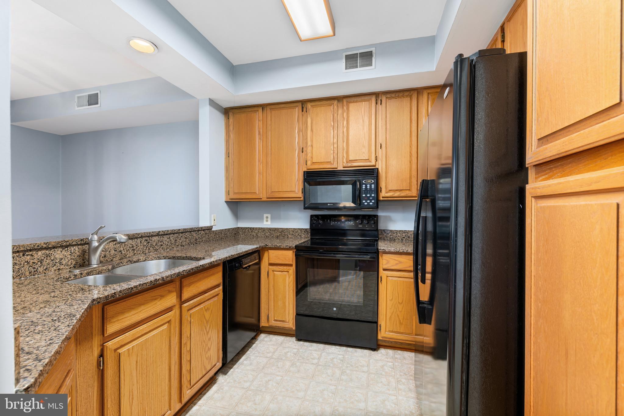 ETON SQUARE - Residential