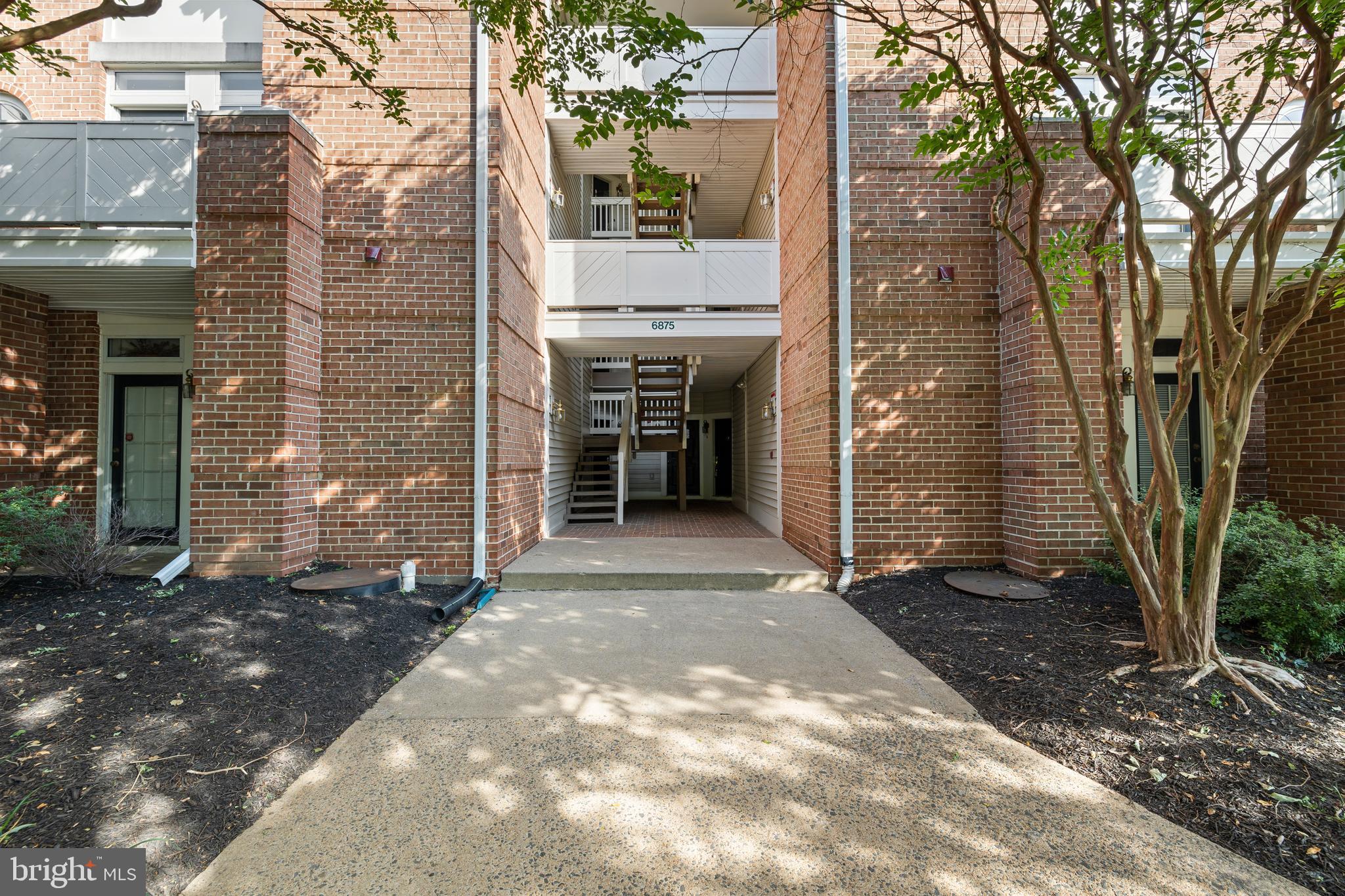 ETON SQUARE - Residential