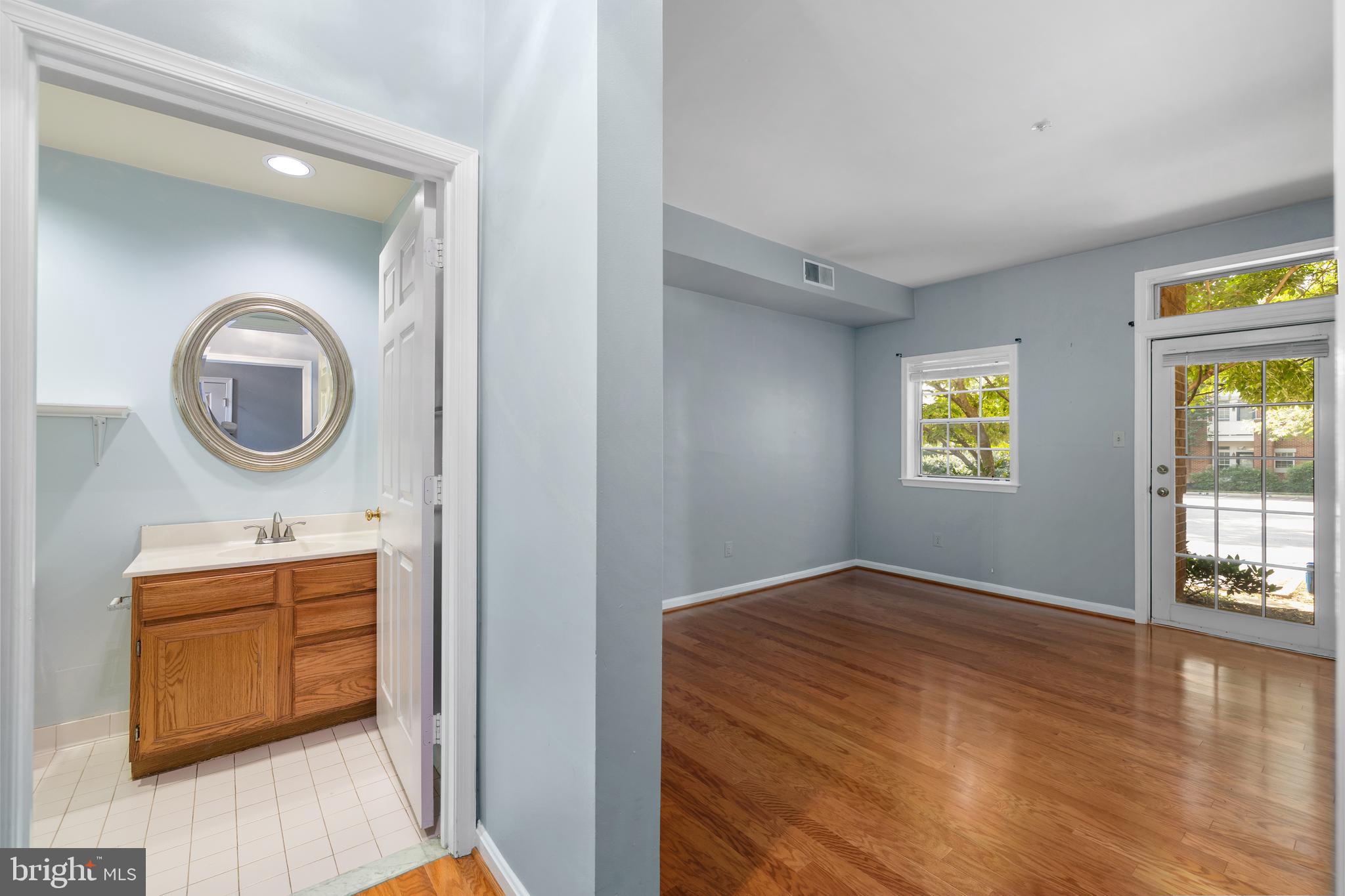 ETON SQUARE - Residential