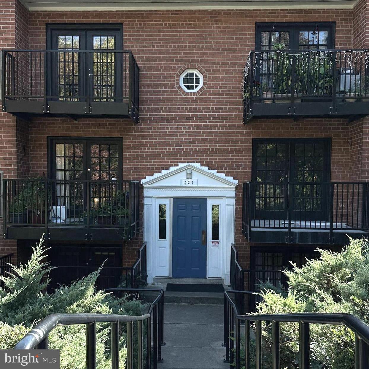 MAYFLOWER SQUARE - Residential Lease