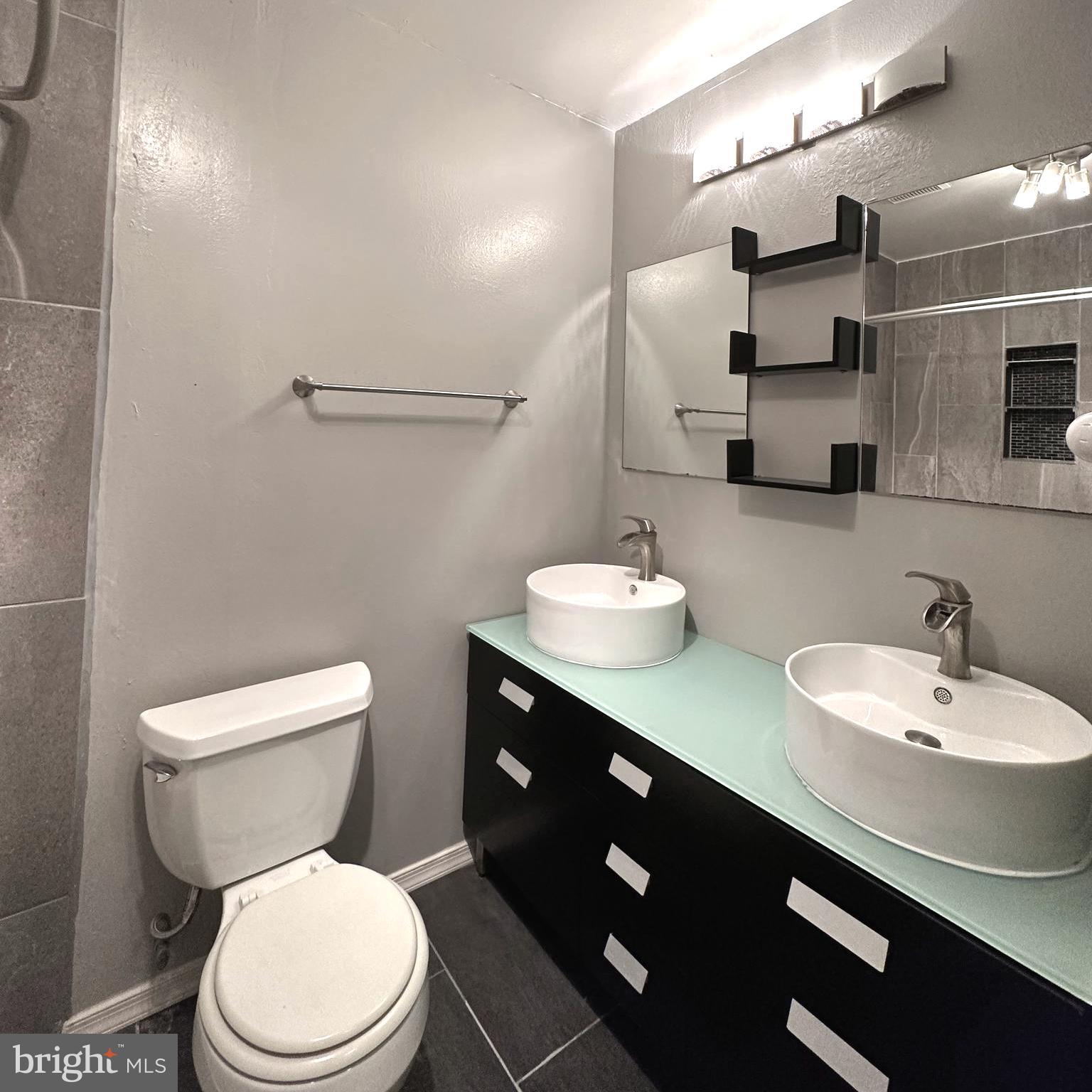 MAYFLOWER SQUARE - Residential Lease