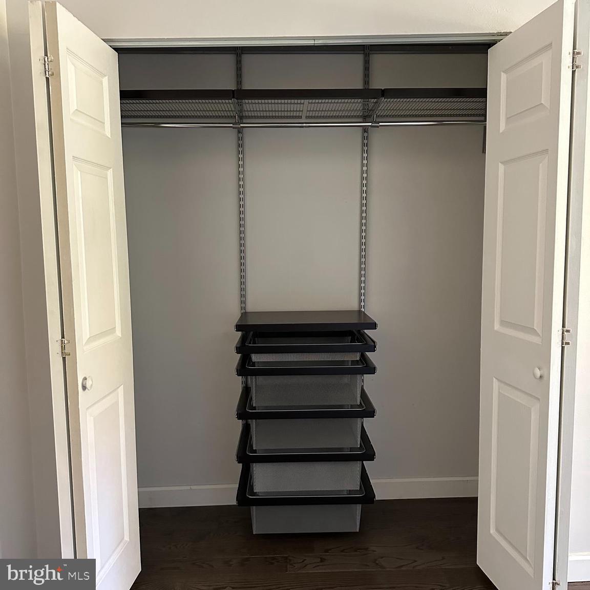 MAYFLOWER SQUARE - Residential Lease