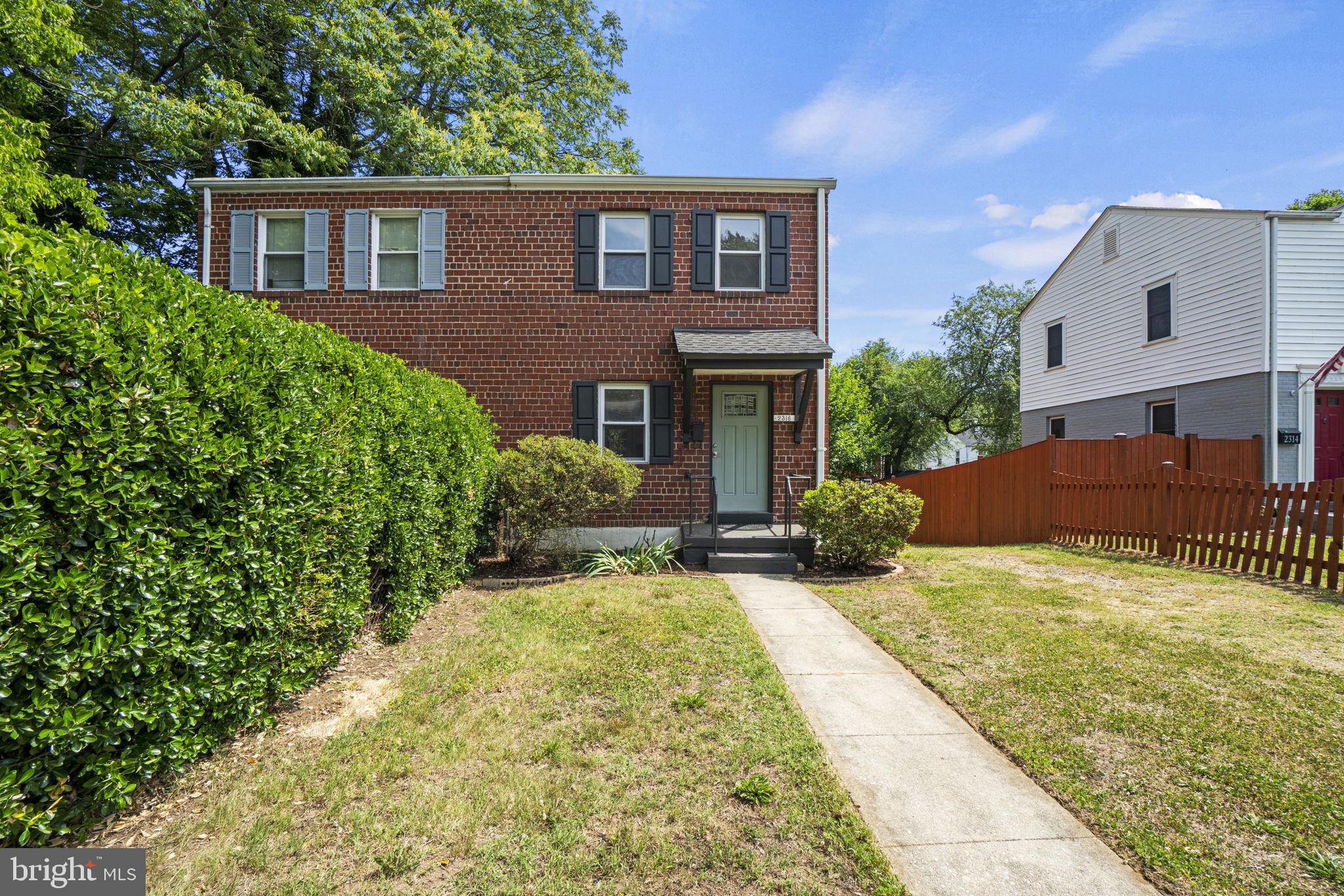 HUNTINGTON - Residential