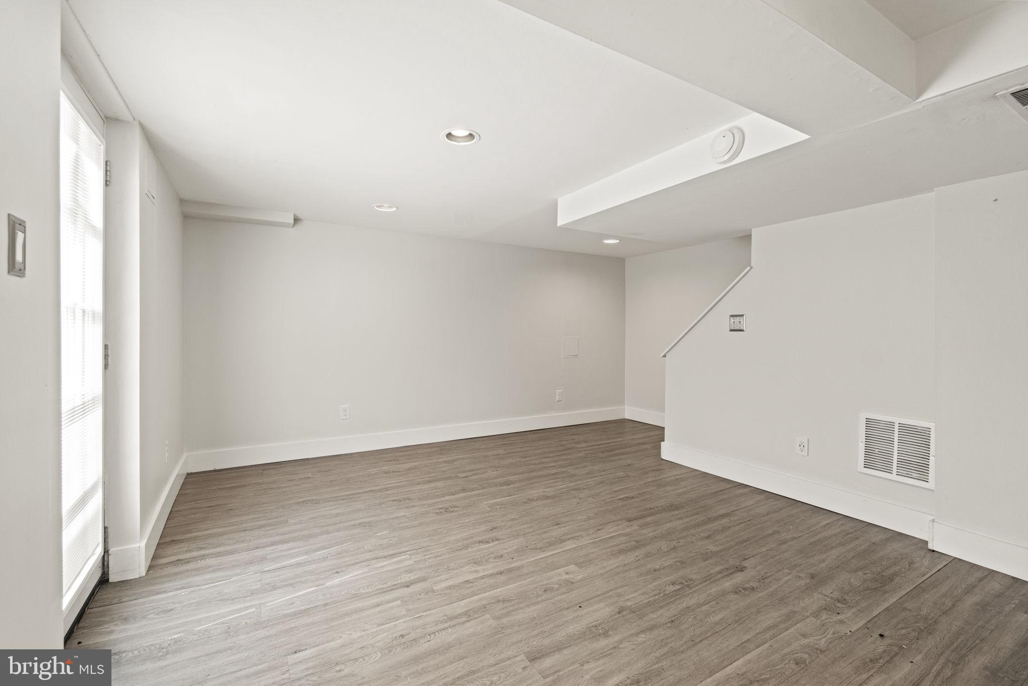 HUNTINGTON - Residential