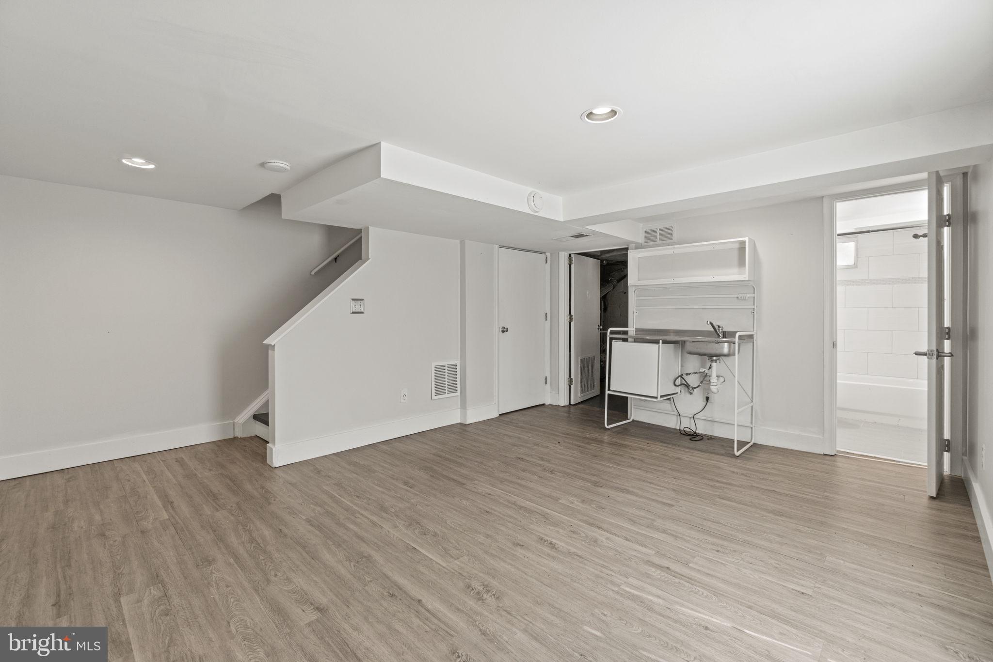 HUNTINGTON - Residential