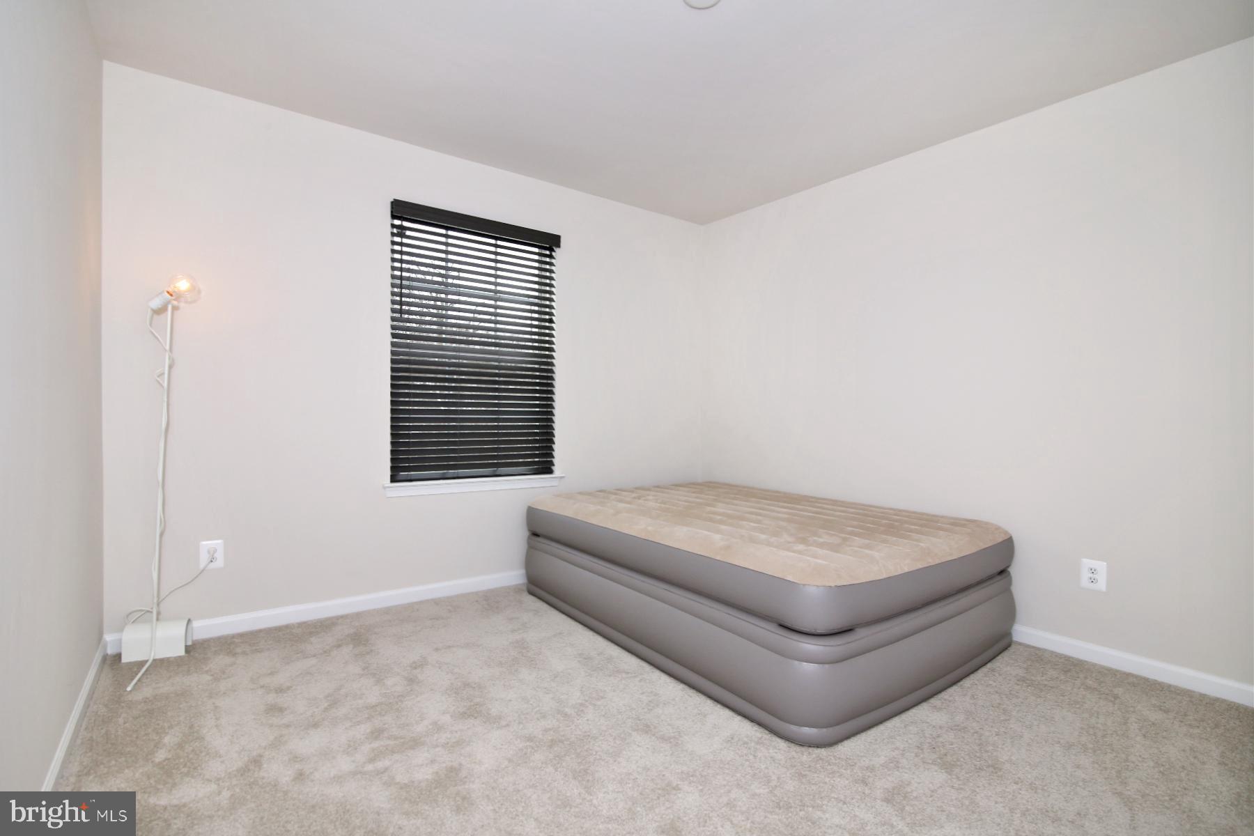 STRAY WINDS FARM - Residential