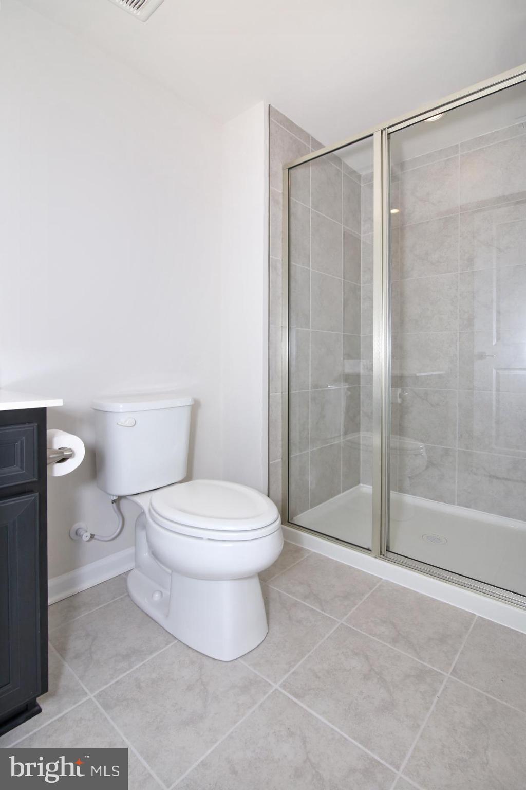 STRAY WINDS FARM - Residential