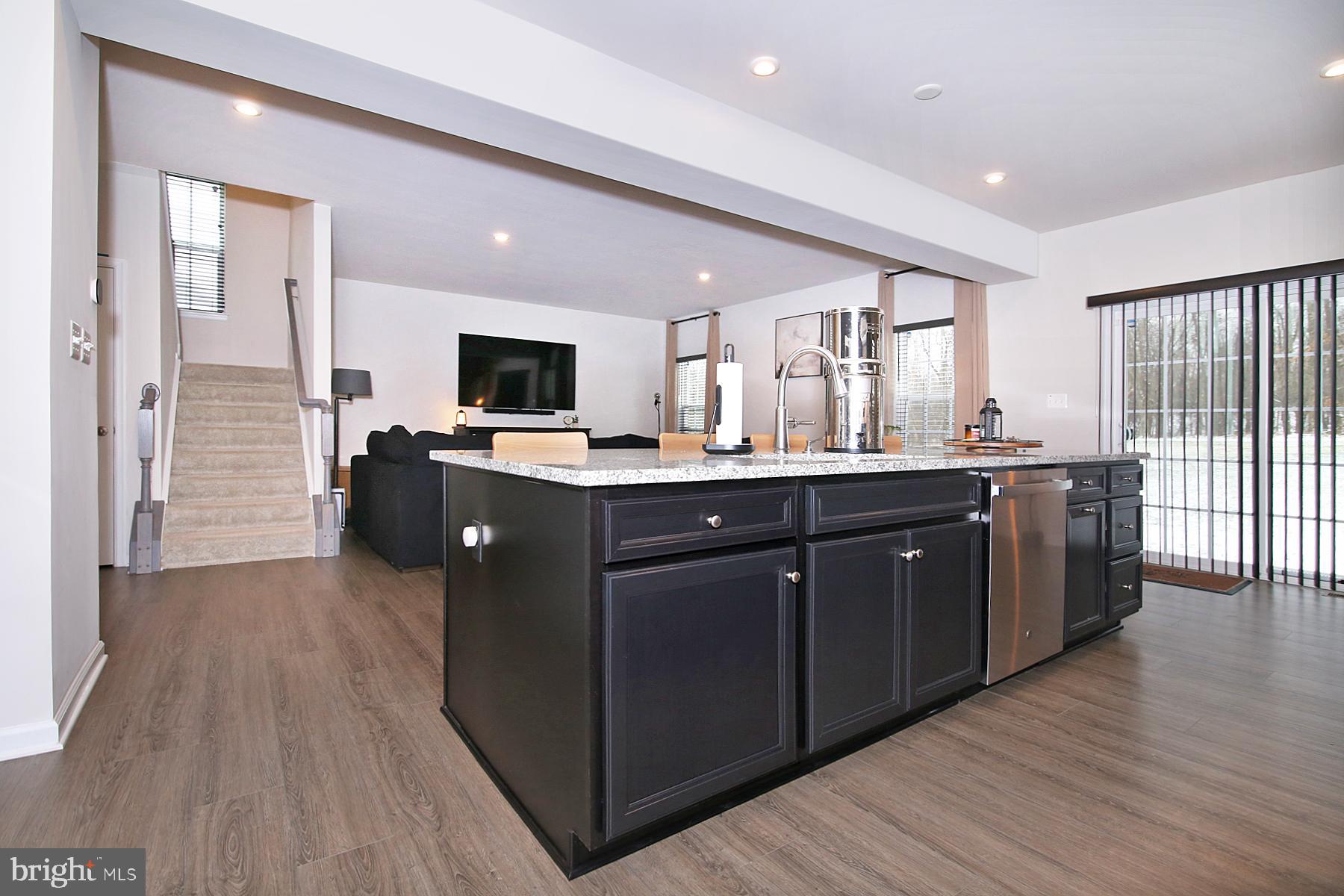 STRAY WINDS FARM - Residential