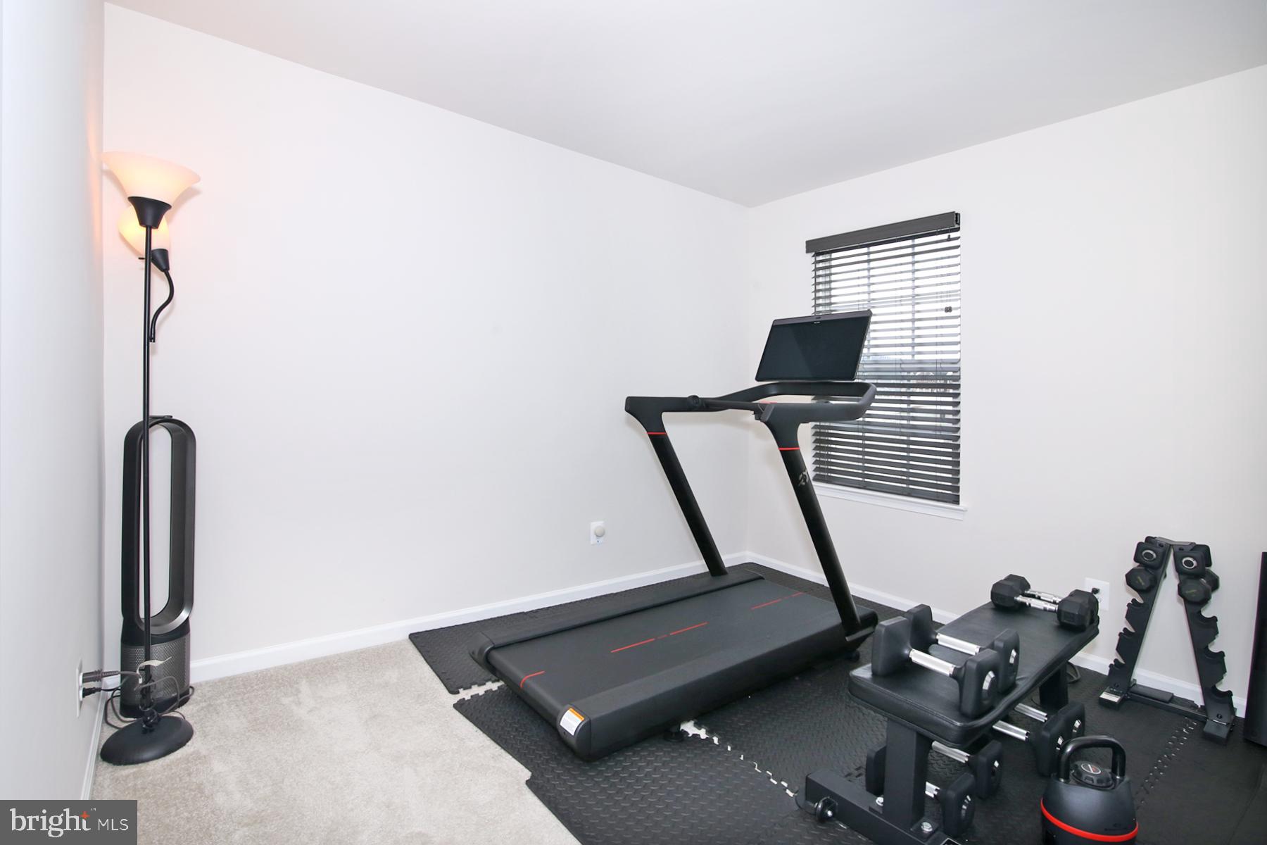 STRAY WINDS FARM - Residential