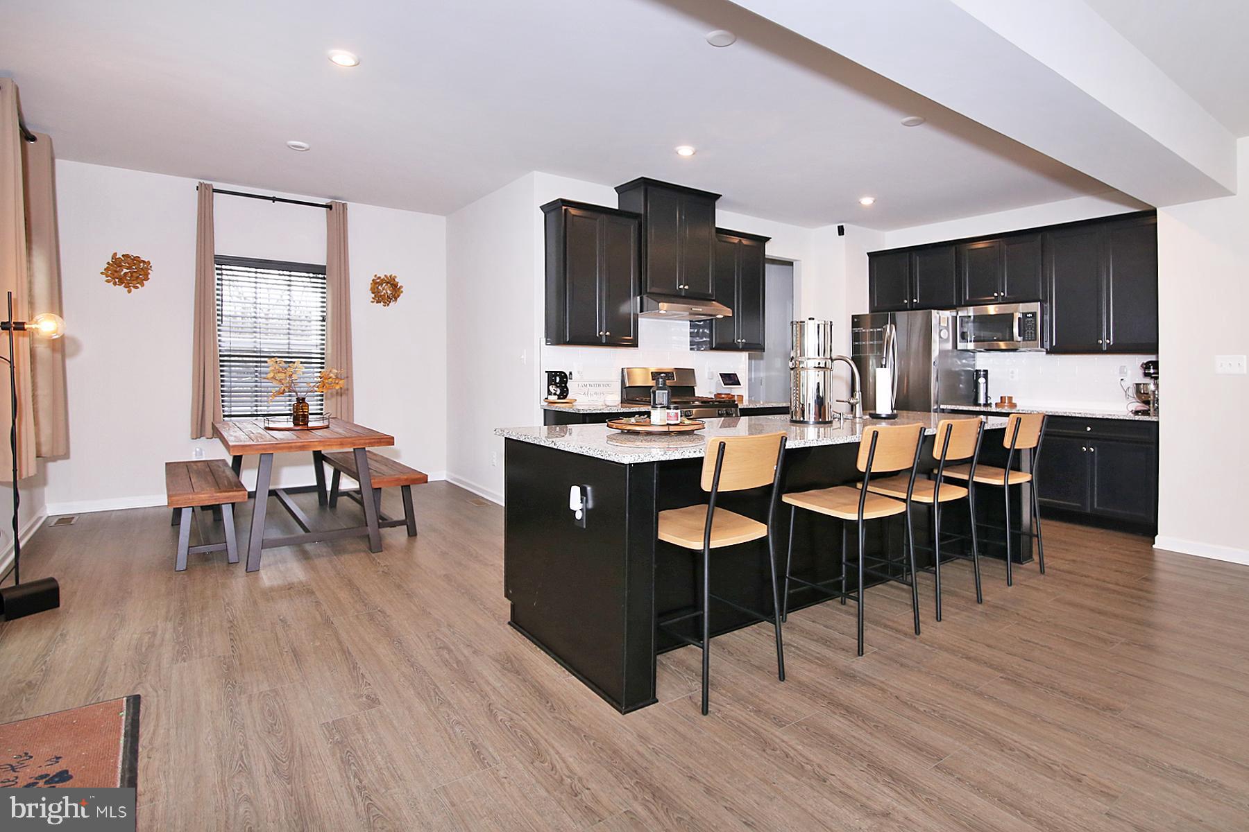 STRAY WINDS FARM - Residential