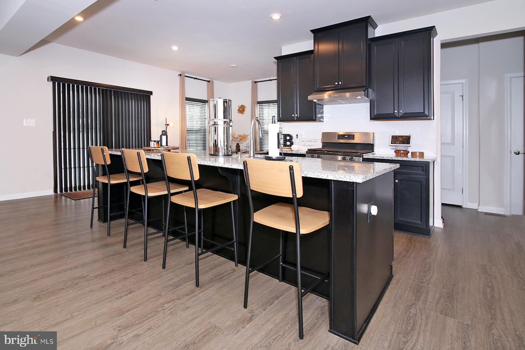 STRAY WINDS FARM - Residential