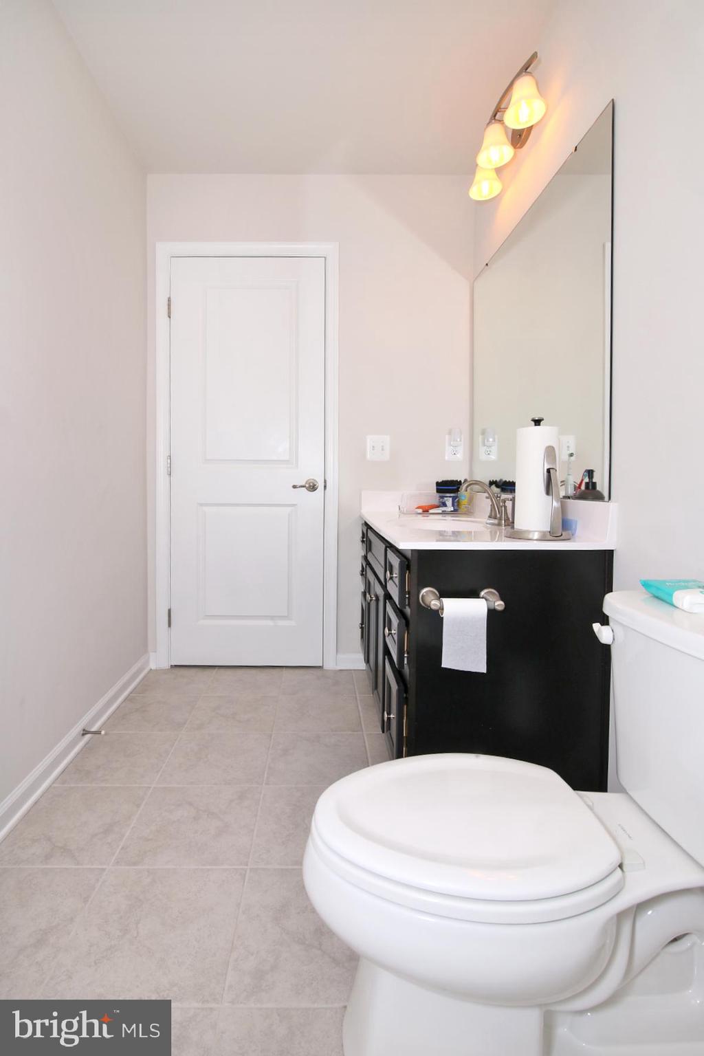 STRAY WINDS FARM - Residential