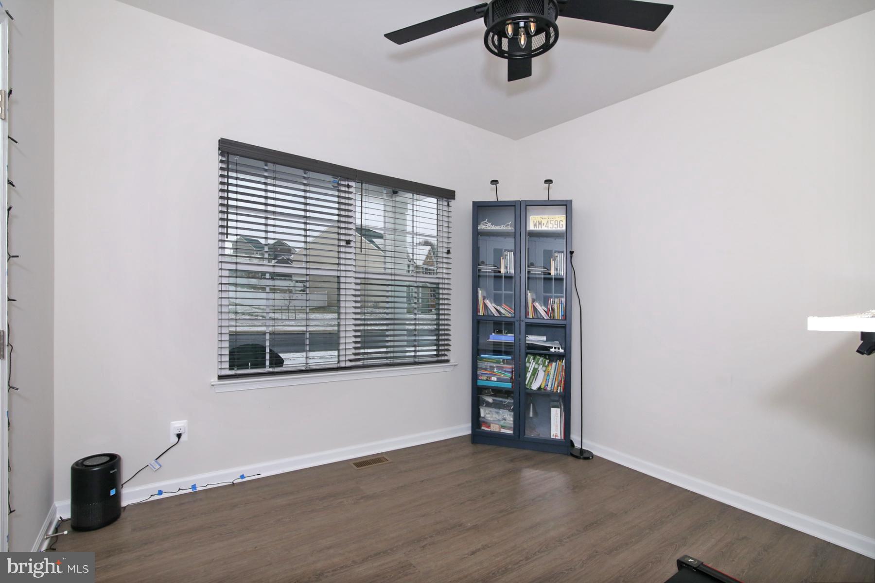 STRAY WINDS FARM - Residential