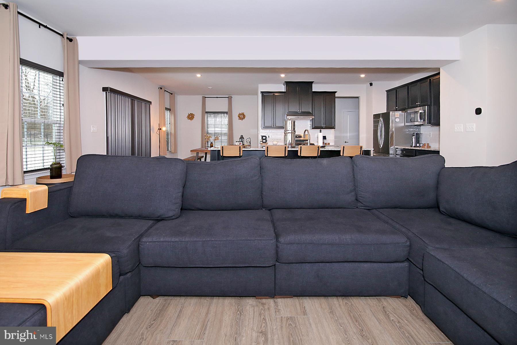 STRAY WINDS FARM - Residential