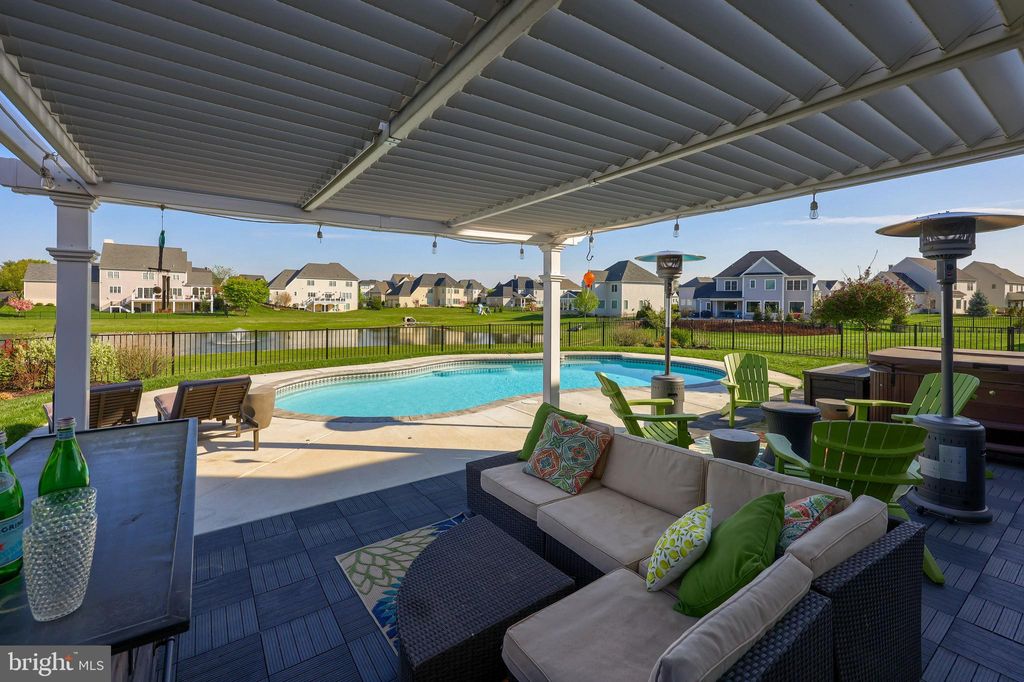 Photo of 657 INTEGRITY DR, LITITZ, PA 17543 (MLS # PALA2031460)