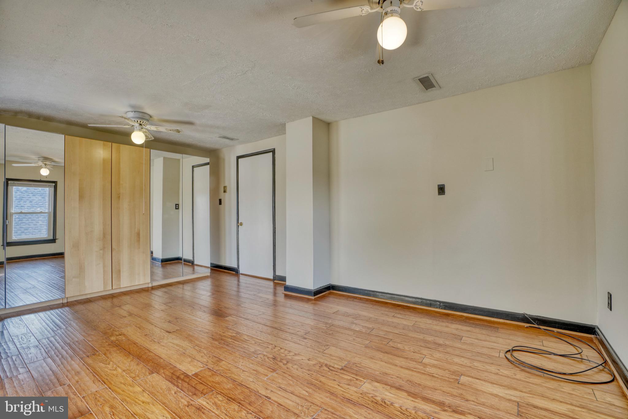 BROOKVIEW - Residential