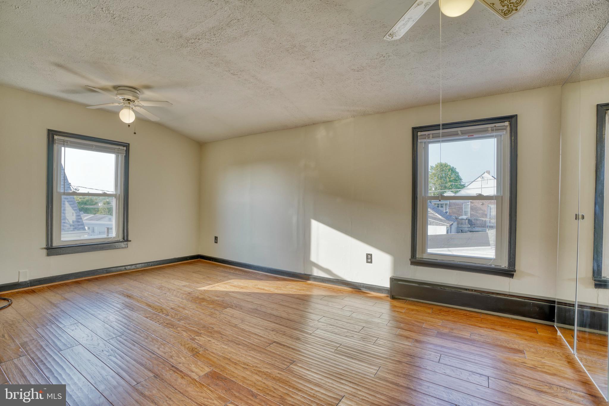 BROOKVIEW - Residential