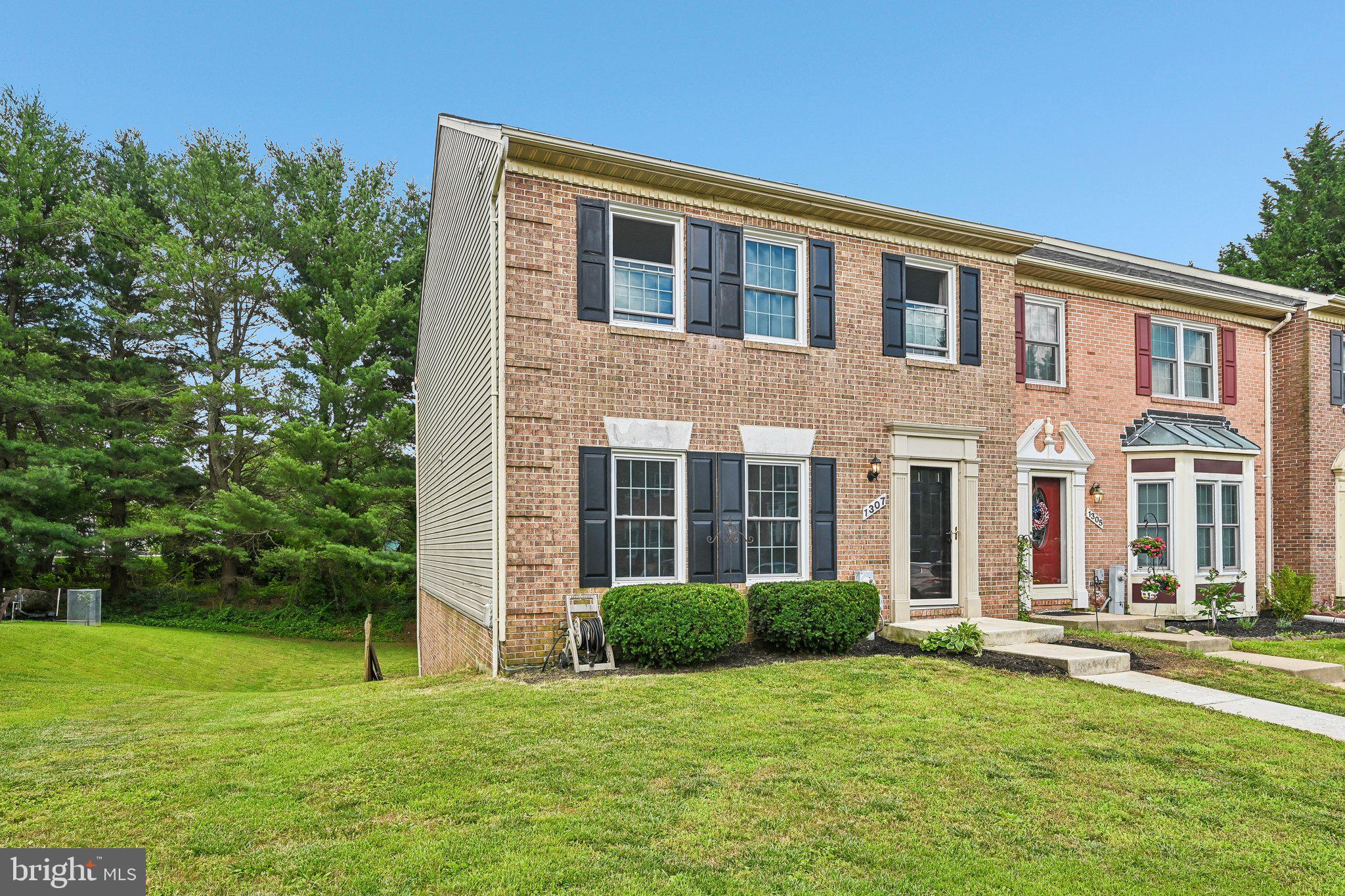 1307 LITTLEFIELD PLACE