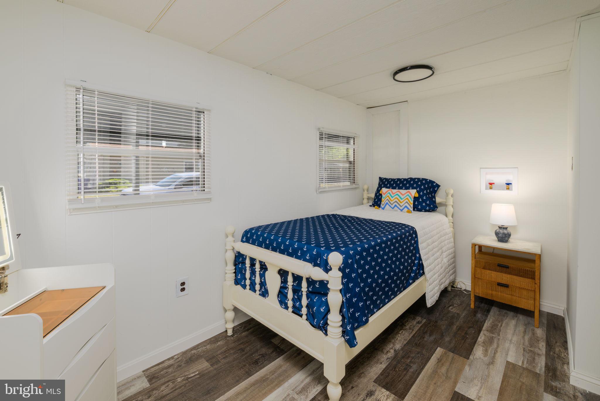 WHITE HOUSE BEACH - Residential