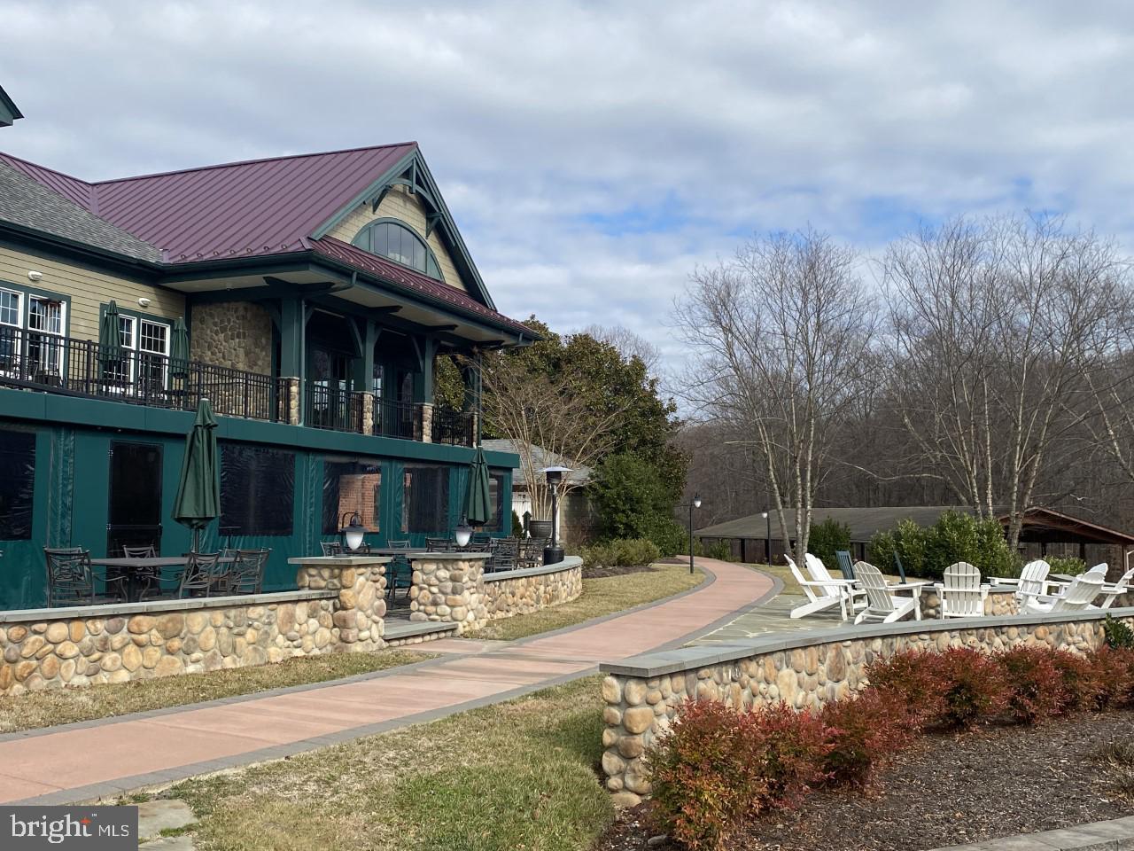 SOUTH RIVER COLONY - Residential