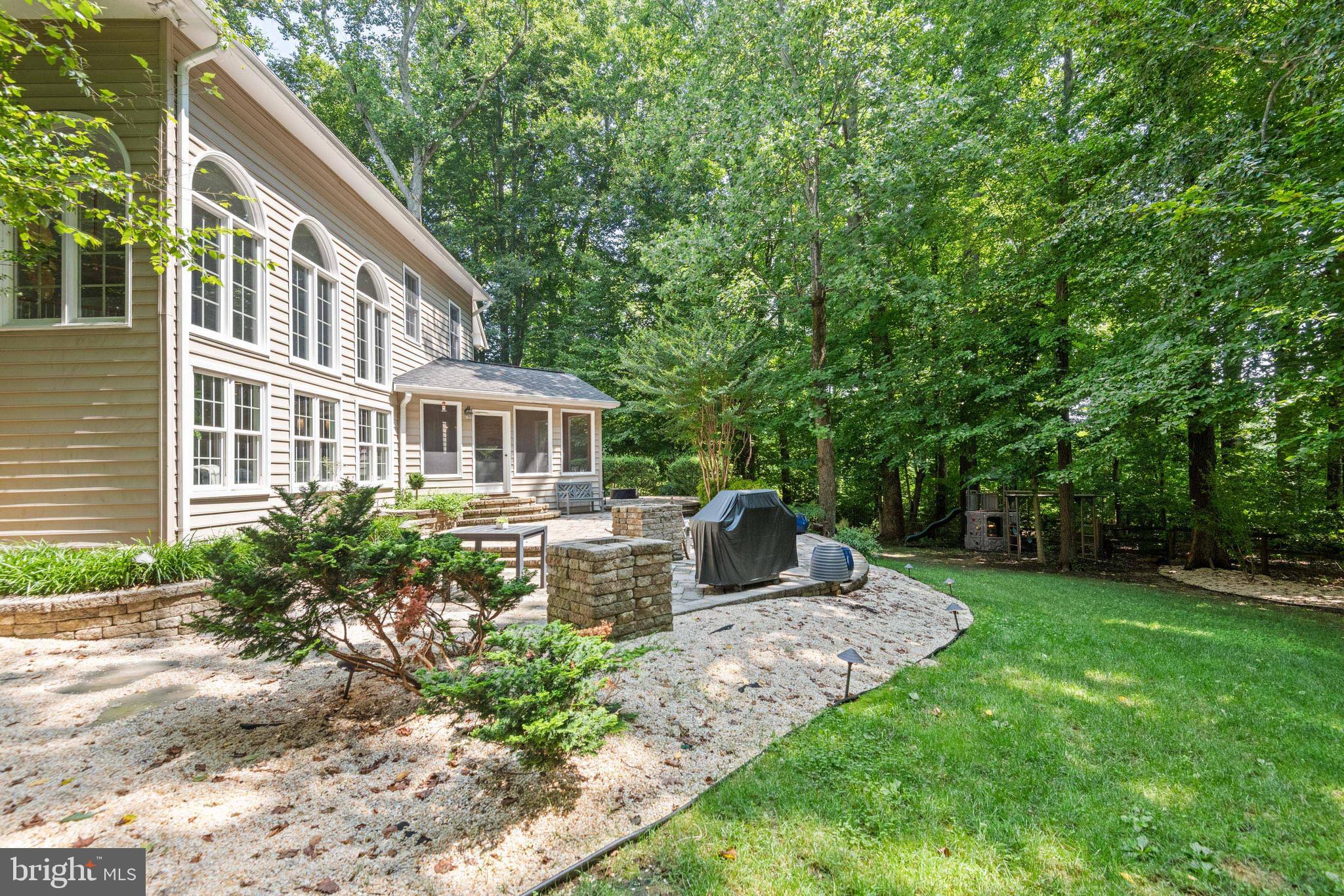 SOUTH RIVER COLONY - Residential