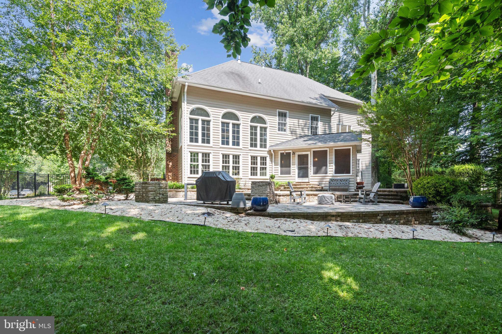 SOUTH RIVER COLONY - Residential