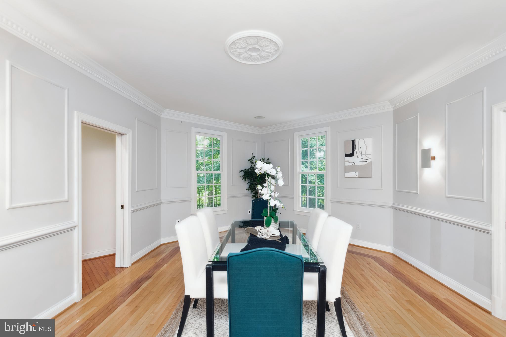 SOUTH RIVER COLONY - Residential