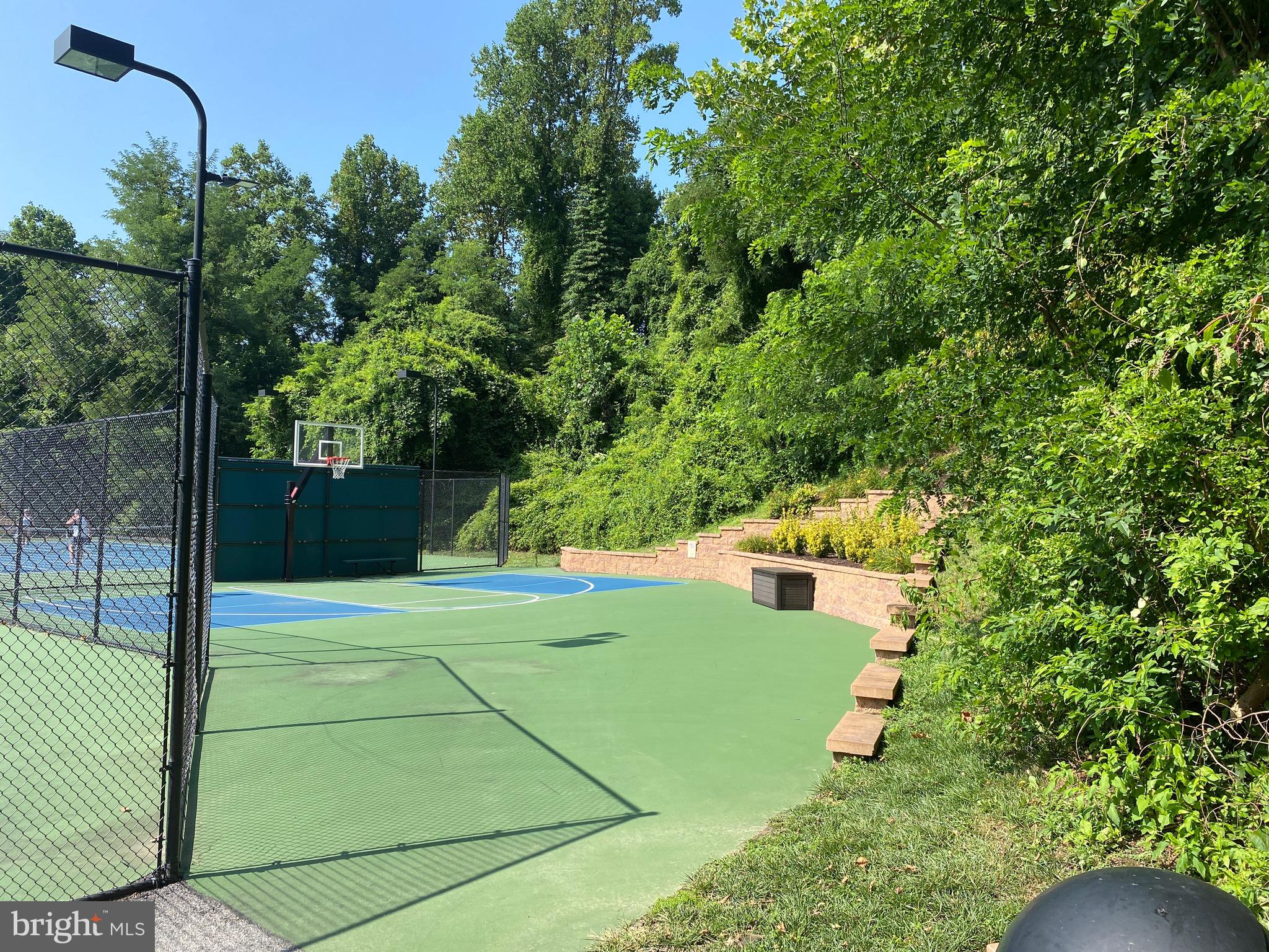 SOUTH RIVER COLONY - Residential