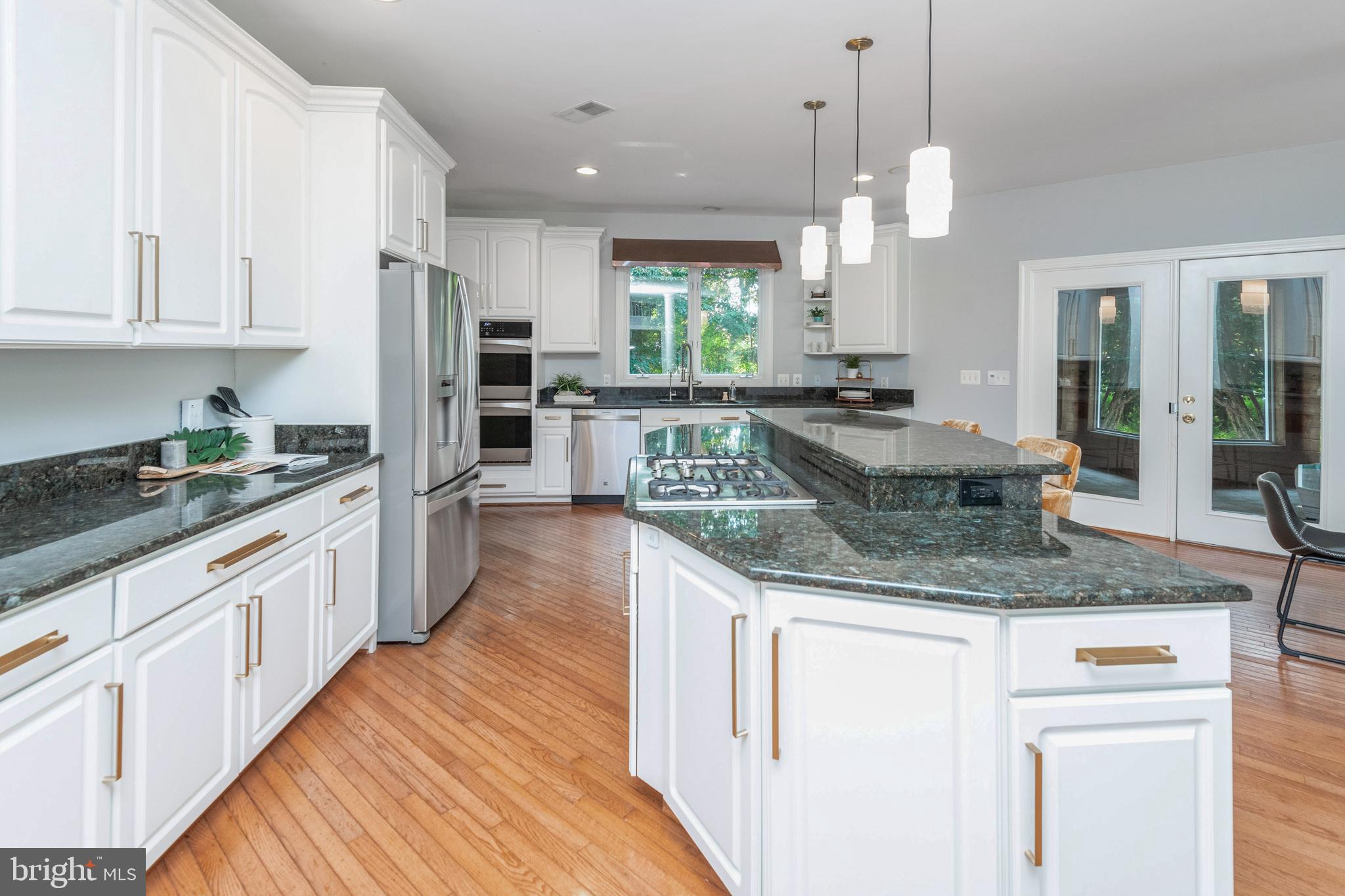 SOUTH RIVER COLONY - Residential