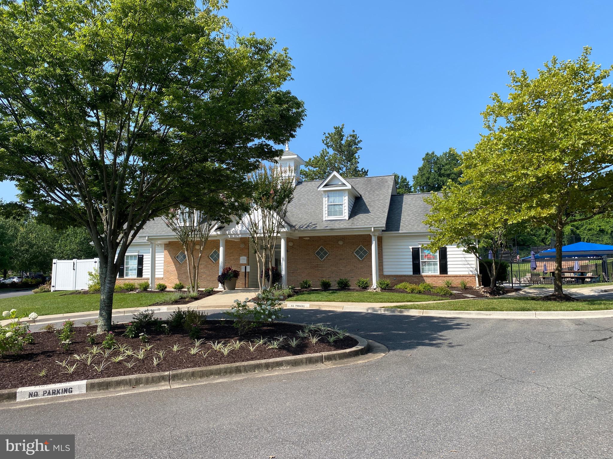 SOUTH RIVER COLONY - Residential