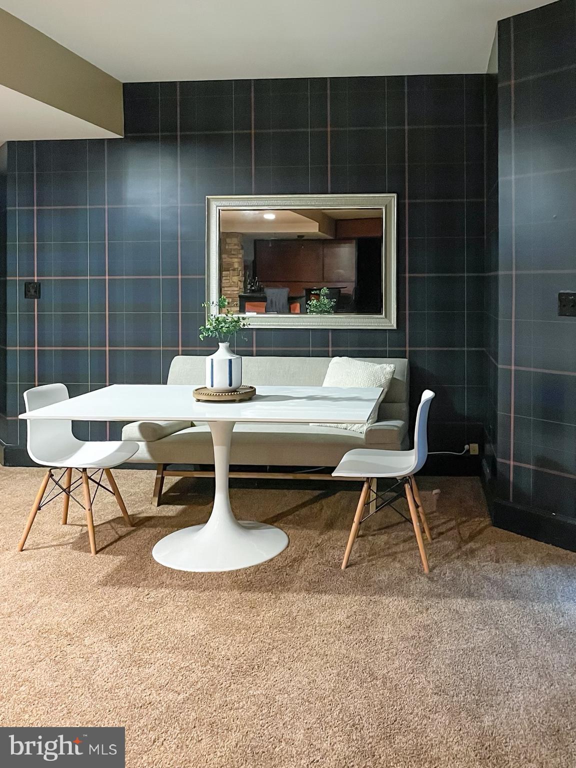 SOUTH RIVER COLONY - Residential