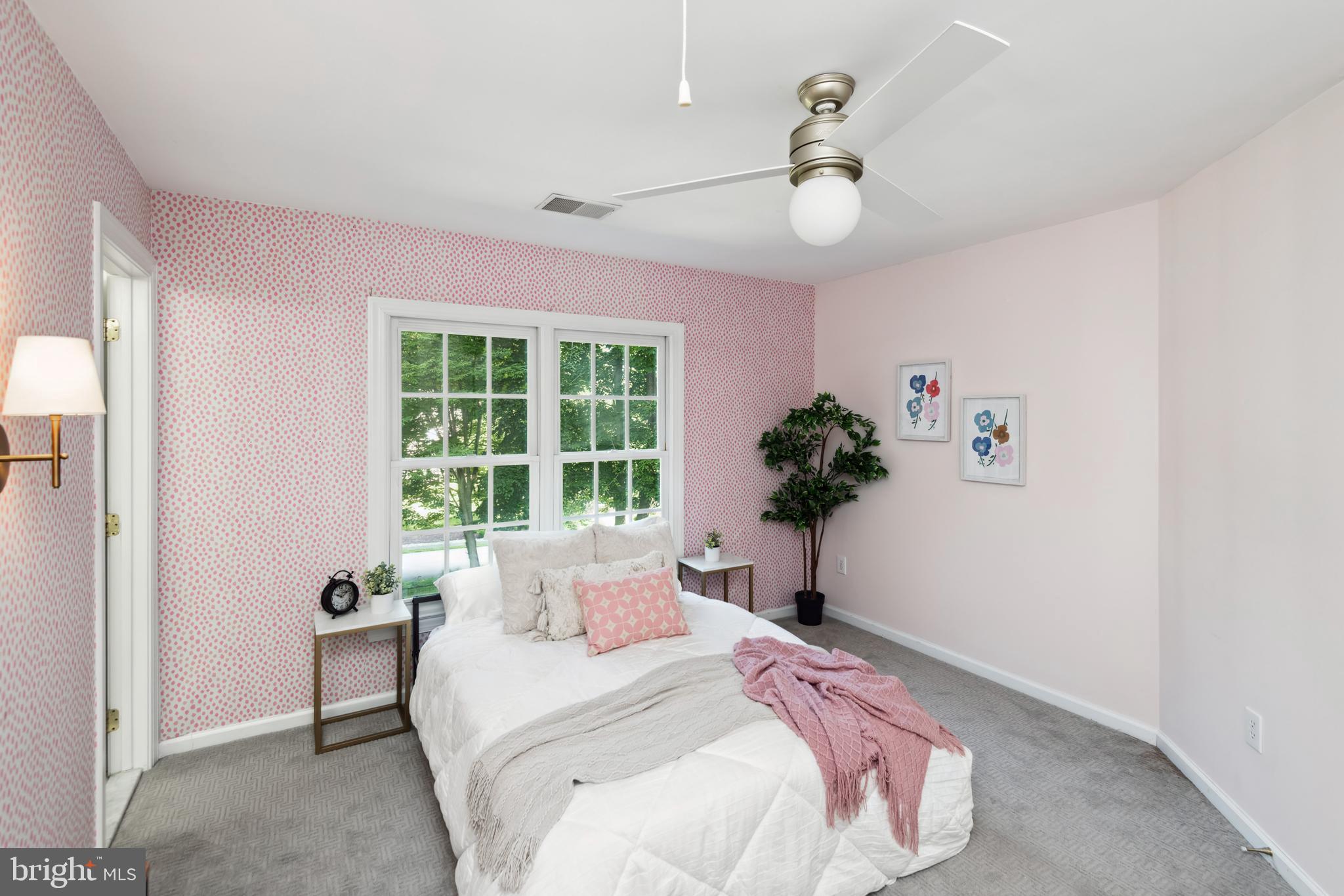 SOUTH RIVER COLONY - Residential