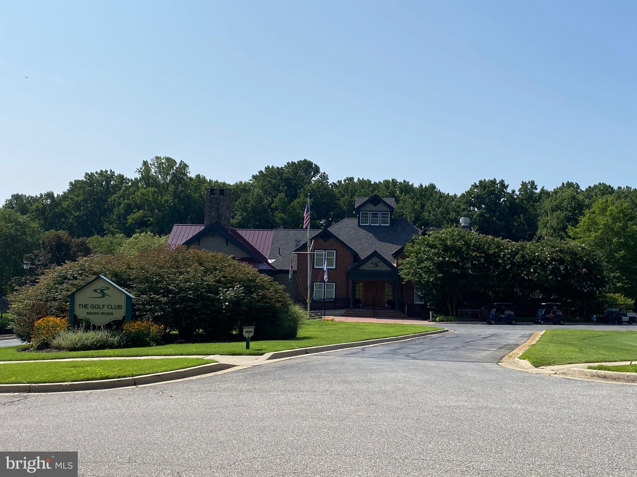 SOUTH RIVER COLONY - Residential