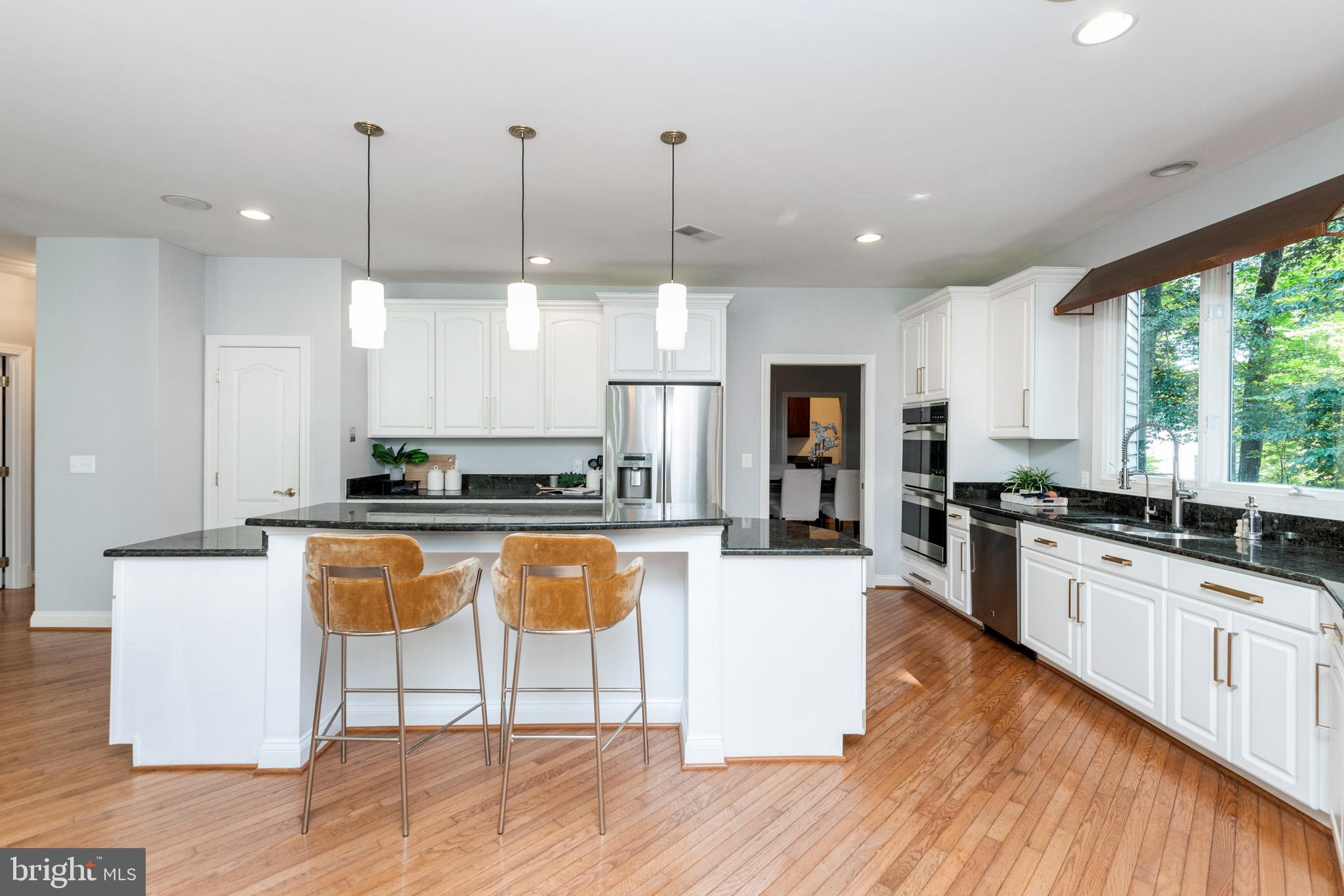 SOUTH RIVER COLONY - Residential